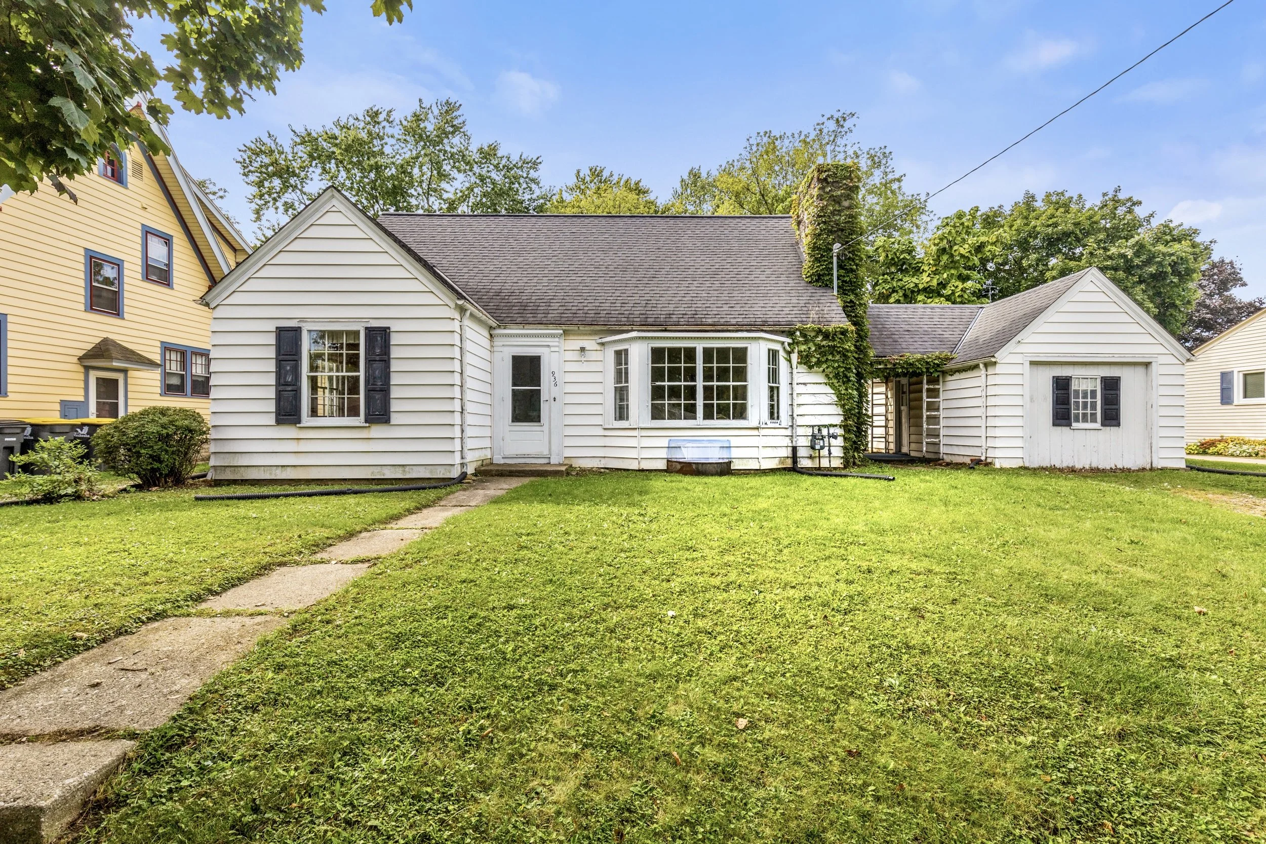 SOLD! Online Real Estate Auction – City of Waukesha