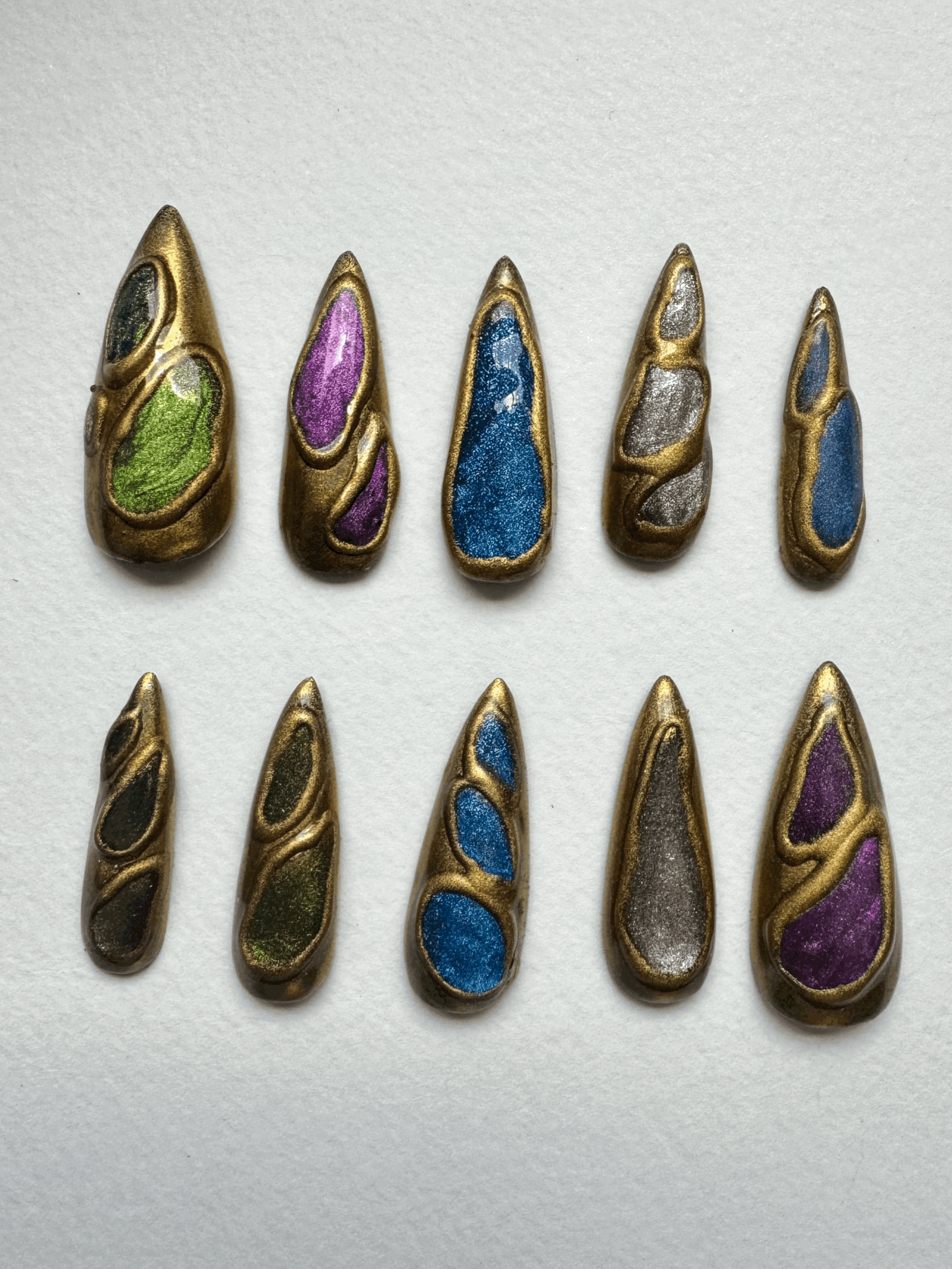 Custom Press on sets ! Price can vary.