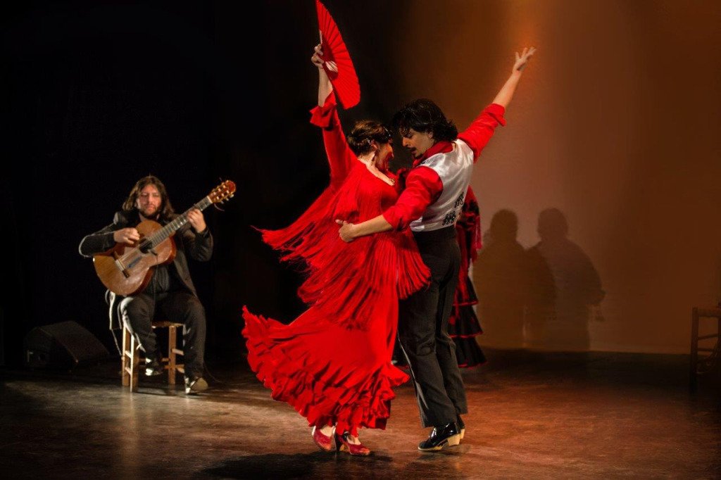 A Weekly Introduction to Flamenco Welcomes Beginners in Orange