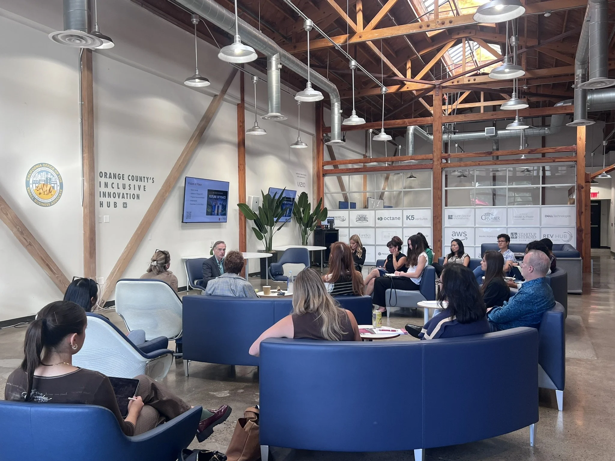 RichEntrepreneurs March Networking Event Brings Business Community Together