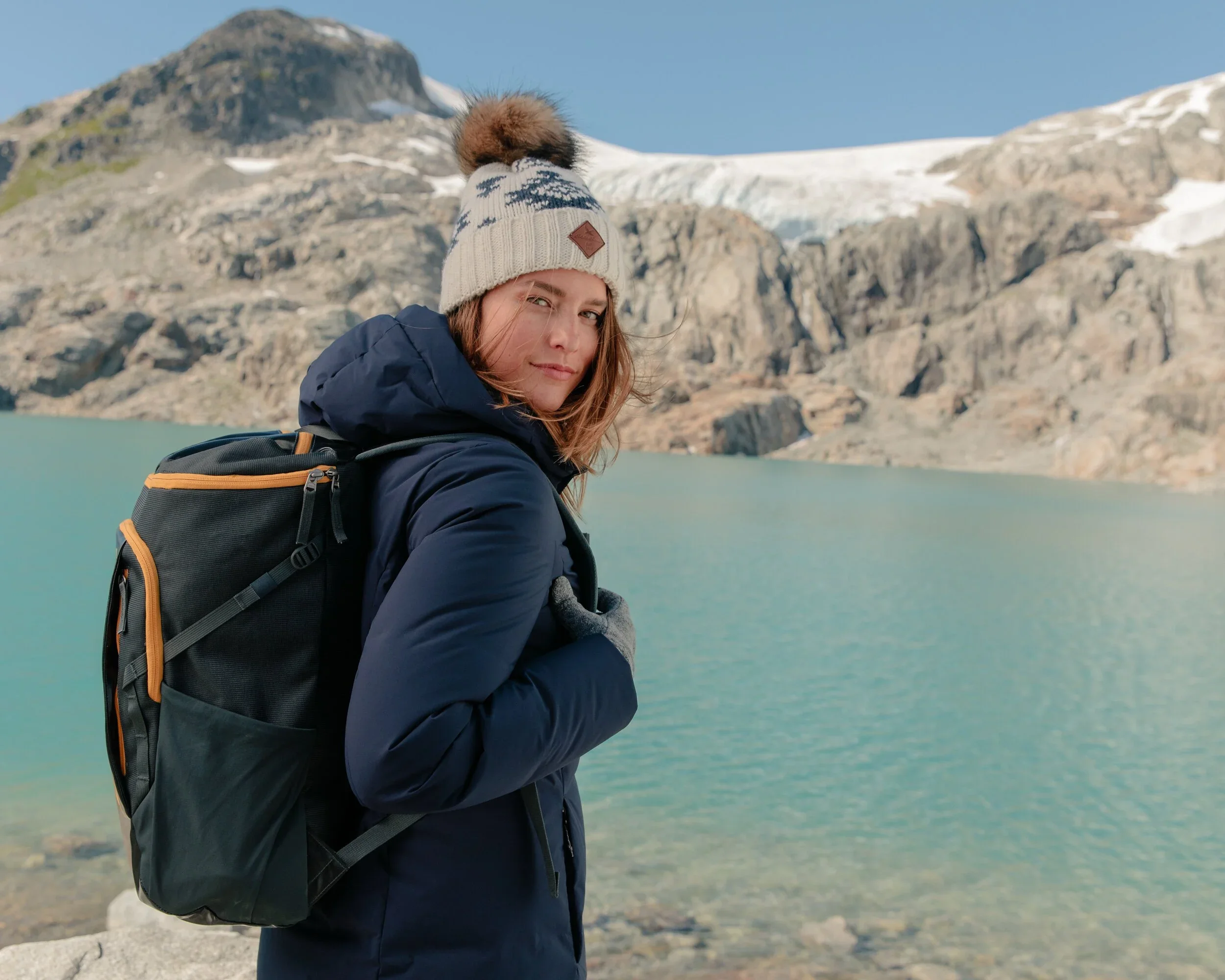 MikeSeehagel_EddieBauer_Holiday2020_169017_MS_8394.webp