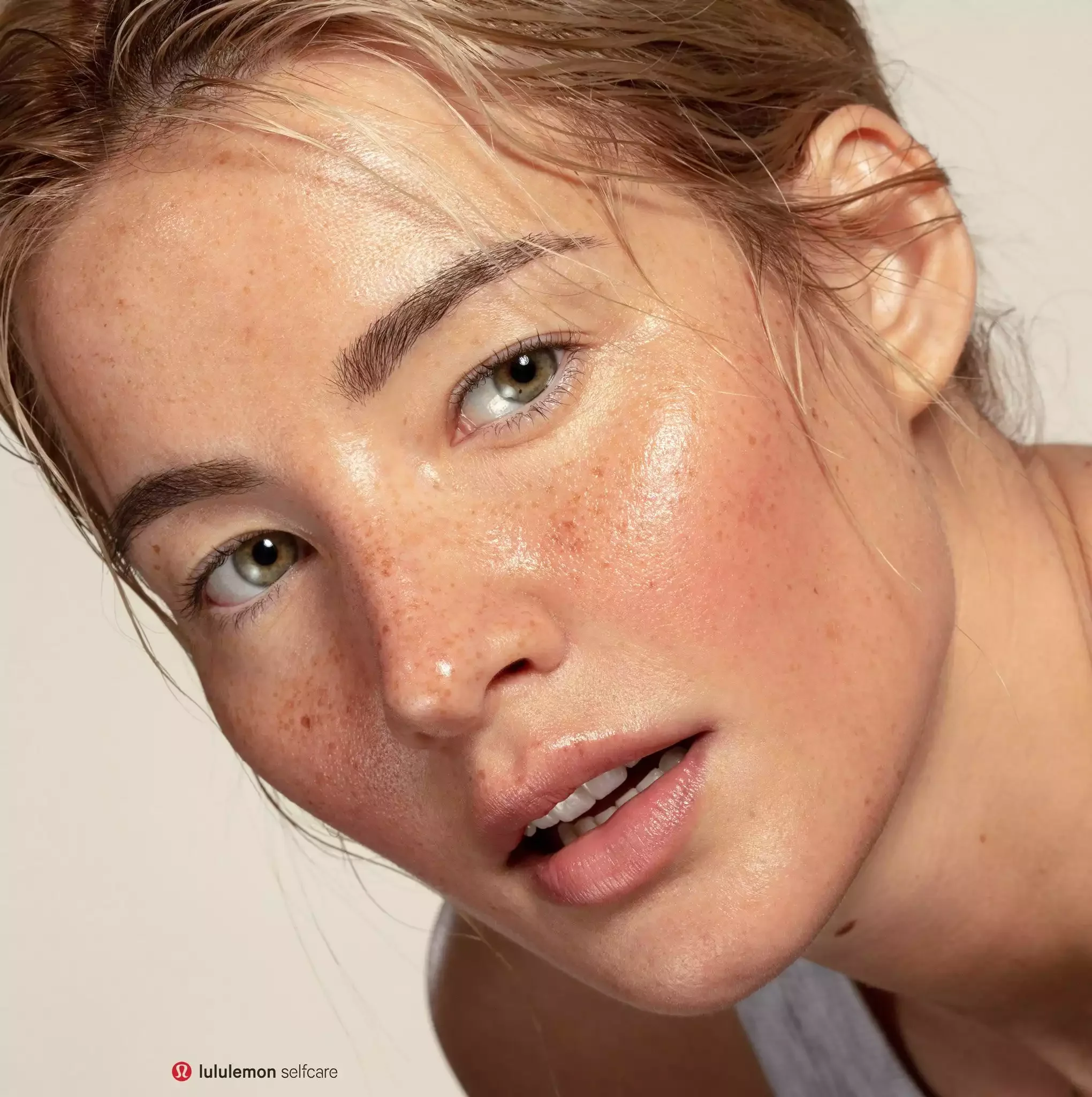 Beauty-Photographer-Julia-Kuzmenko_Lululemon_F_1_FlushFace-152_final_new.webp