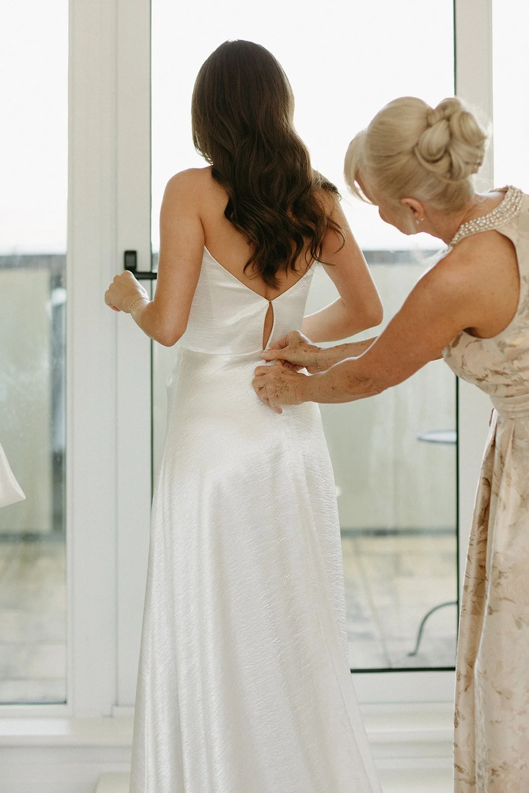 Hairstylist-makeup-artist-sea-to-sky.jpg
