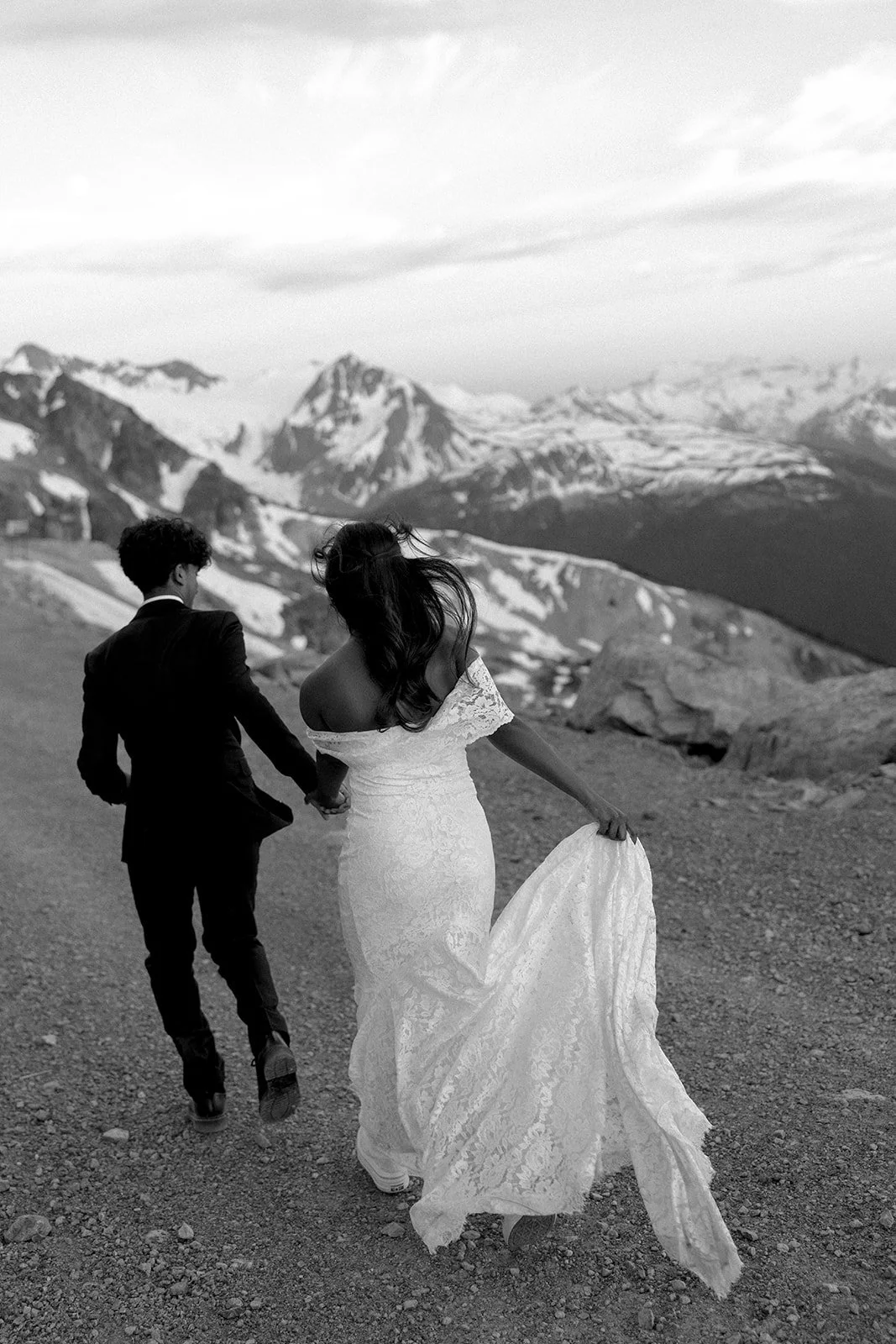 loose-waves-bridal-beauty-nina-farrauto.jpg