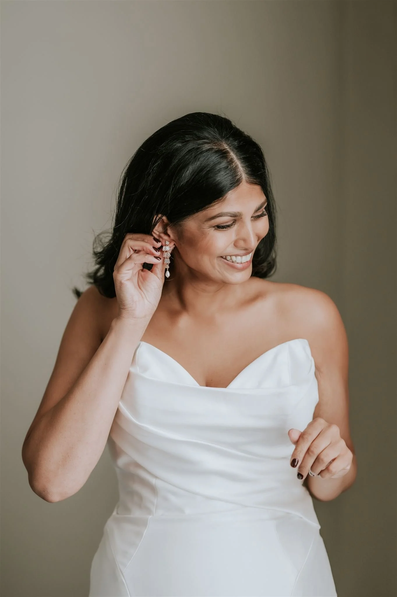 squamish-wedding-hair-voluminous-waves-nina-farrauto.jpg