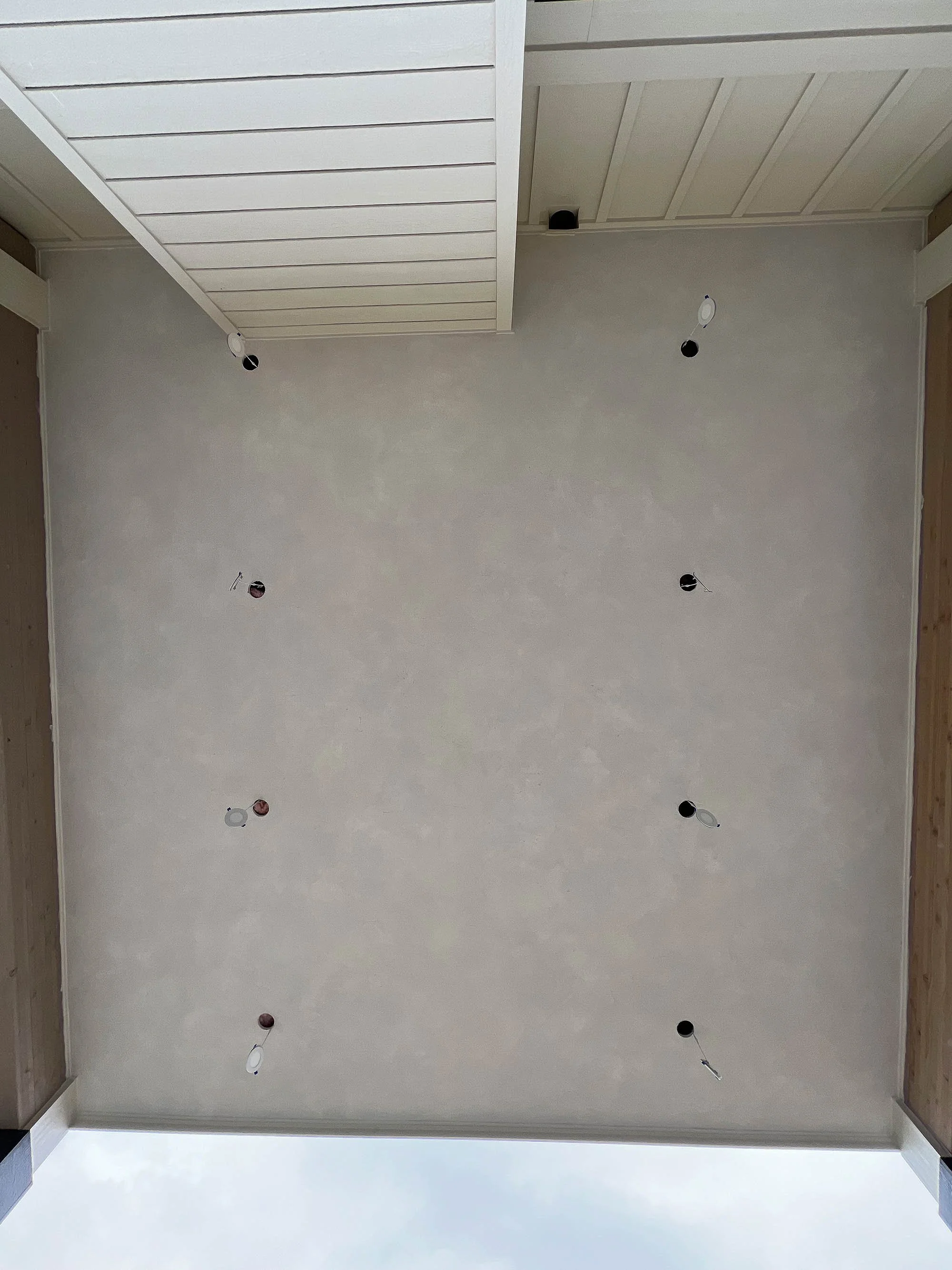 final-natural-limewash-texture-closeup-on-ceiling.jpg