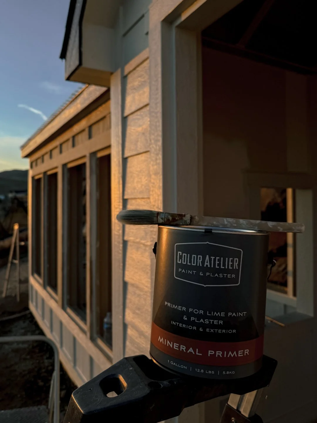 limewashed-by-ob_chateau-de-luvi-hennessy-run_mineral-primer-color-atelier.jpg