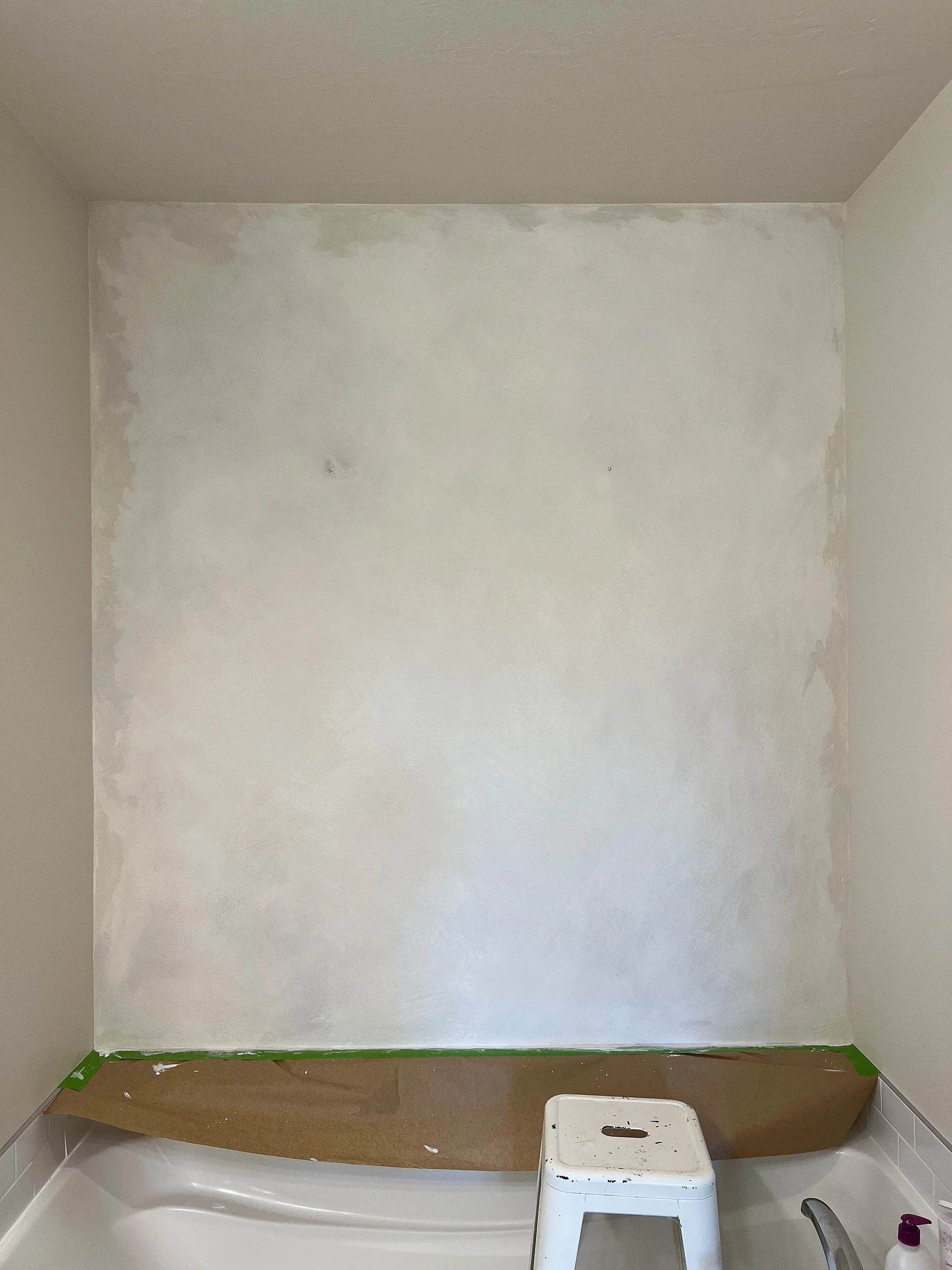 colour-atelier-wabi-lime-paint-bathroom-wall.jpg