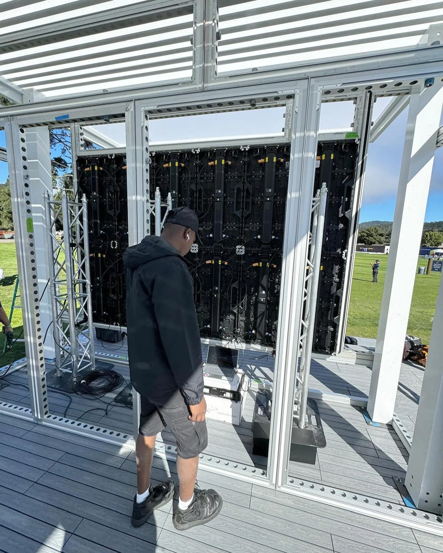 Need a stunning LED wall for your next event in Dallas?✨

We've got you covered! Our team of experts will handle everything from setup to teardown, ensuring your event is a visual success!

Contact us today to learn more about our LED wall rental ser
