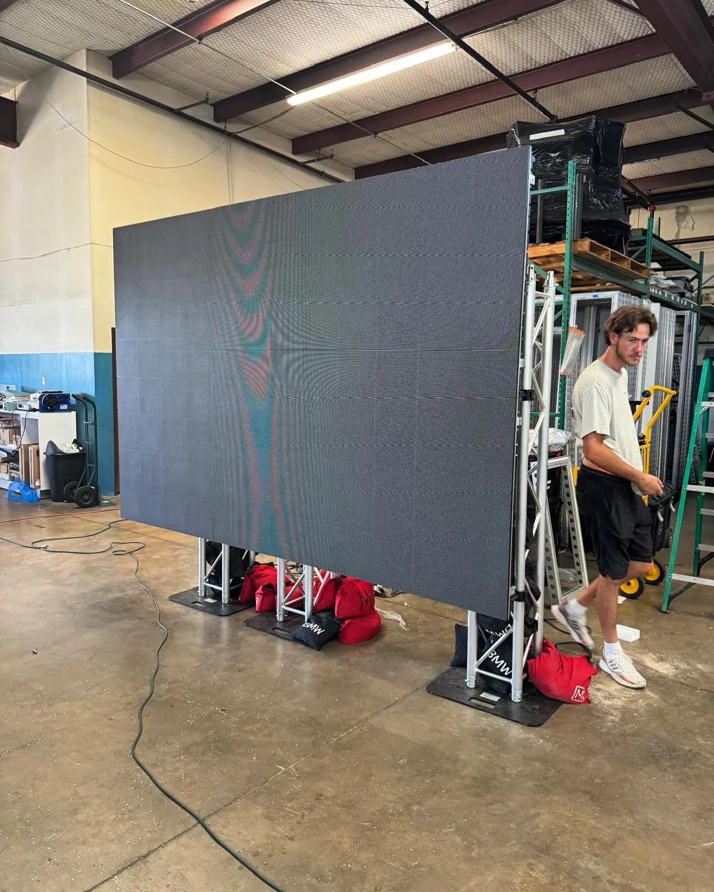 Light your Event with our LED wall rentals!✨

Elevate your next event with our stunning LED wall displays! Perfect for weddings, corporate events, concerts and more. Our high-quality LED walls will bring your vision to life with vibrant visuals and e