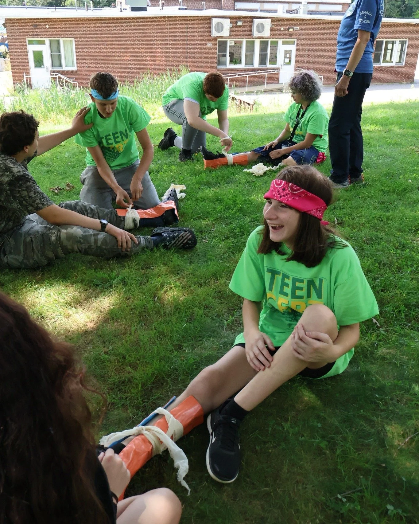 These teens aren&rsquo;t just learning skills, they&rsquo;re learning how to step up when their community needs them most. ❤️&zwj;🩹 Teen CERT Summer Camp gives local teens the opportunity to learn lifesaving emergency skills, build confidence, and b