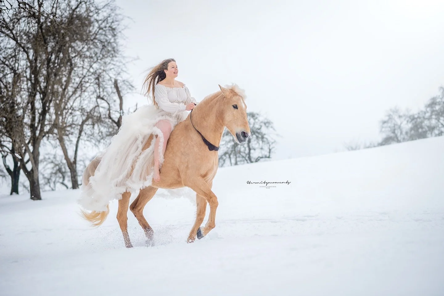 N A N C Y &amp; Y A R I T Z A ✨

Auch wenn es schon langsam immer w&auml;rmer wird &amp; weit &amp; breit kein Schnee liegt, muss ich euch unbedingt noch das ein oder andere Foto aus meinem wundervollen Fotoshooting mit der lieben Nancy zeigen 🥹.

I