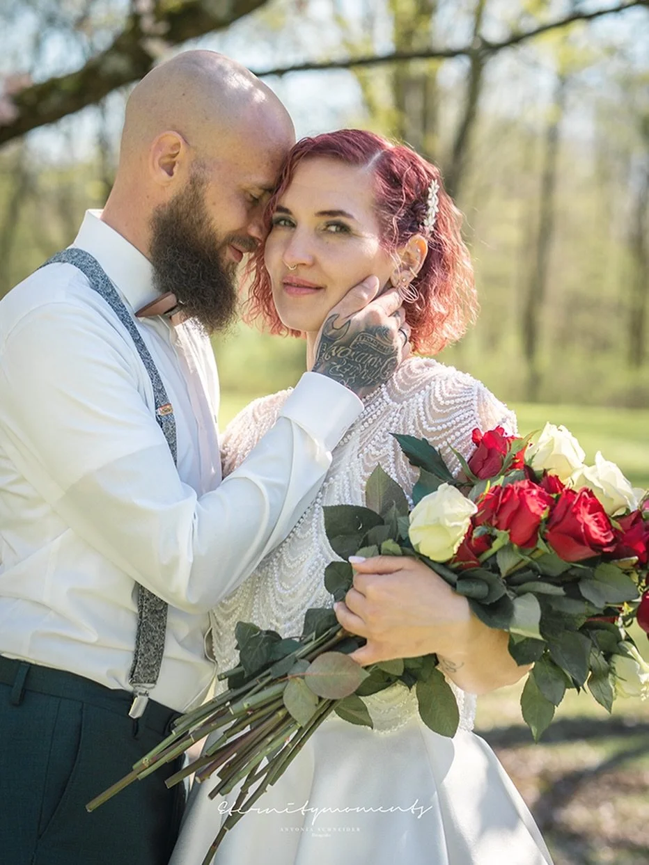 J U D I T H &amp; P A T R I C K 💍

Gestern durfte ich die standesamtliche Hochzeit von der lieben Judith &amp; dem lieben Patrick fotografisch begleiten ✨💍 Die erste Hochzeit in diesem Jahr 🥰! Und was soll ich sagen, der April hat uns mit dem Wett