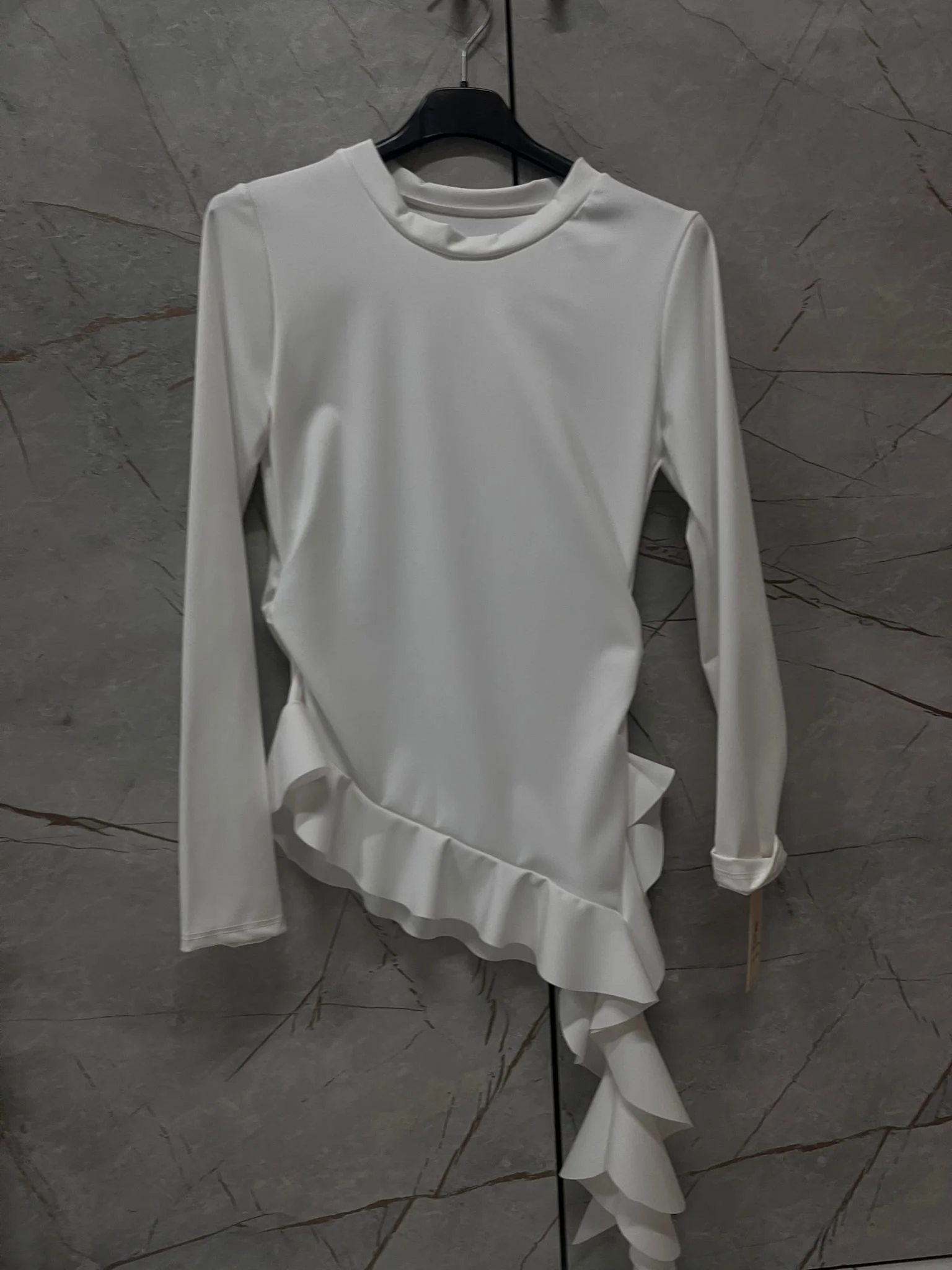 Maglia Ruffle Elegante