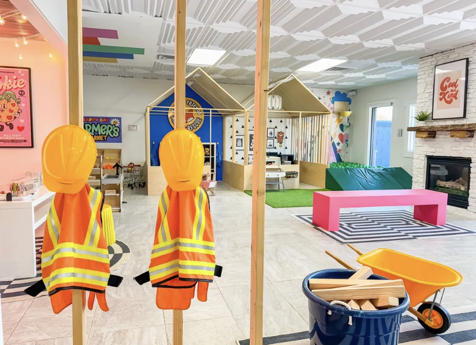 indoor-play-spaces-golden-colorado–family-fun–things-to-do-with-kids–evergreen–arvada–lakewood–wheat-ridge–colorado-winter-activities–homes-by-halley