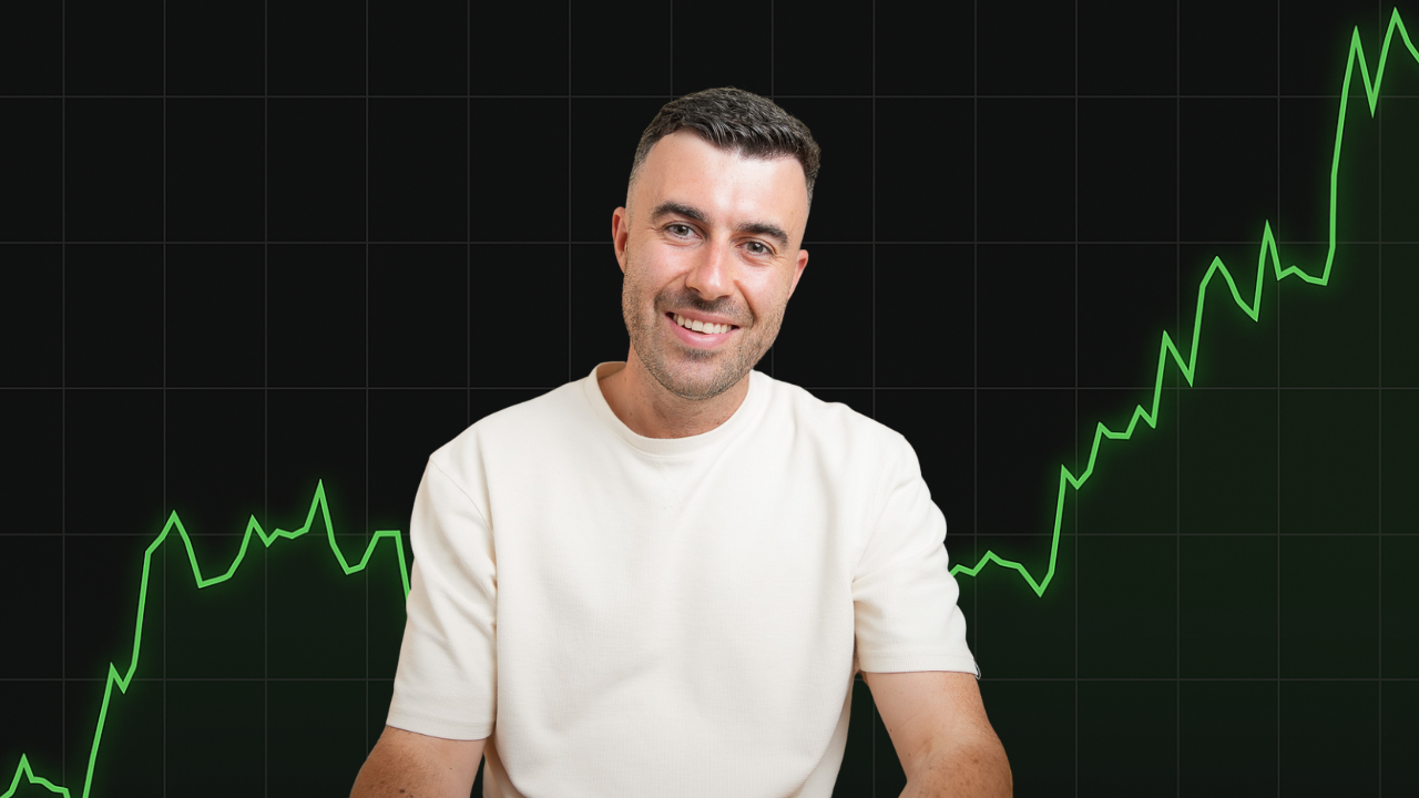Cover image for a beginner's stock market course, featuring a black background with a candlestick chart showing green and red candles, and text that reads 'Beginner's Course: Understand the Stock Market'.