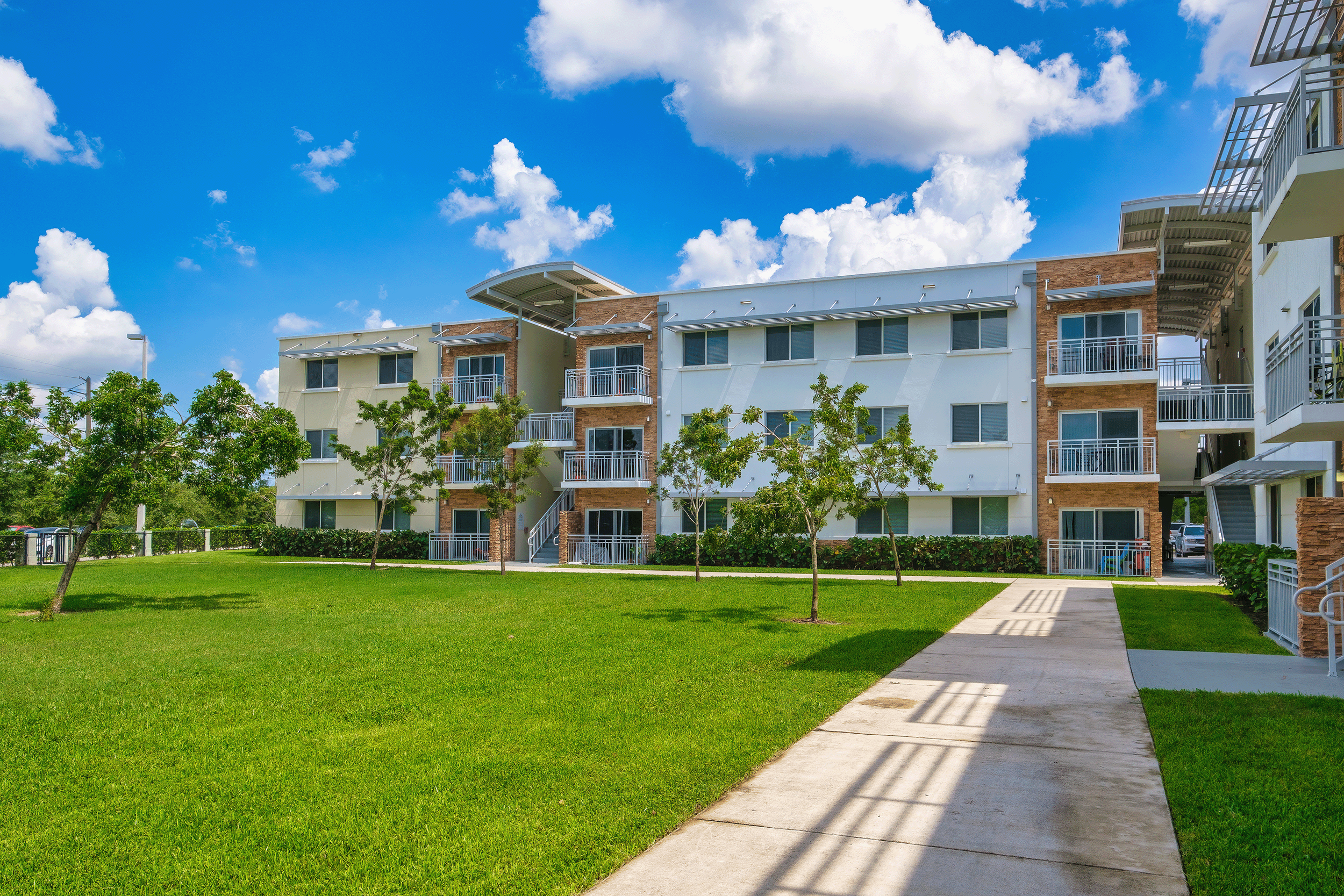 001-Exterior.png