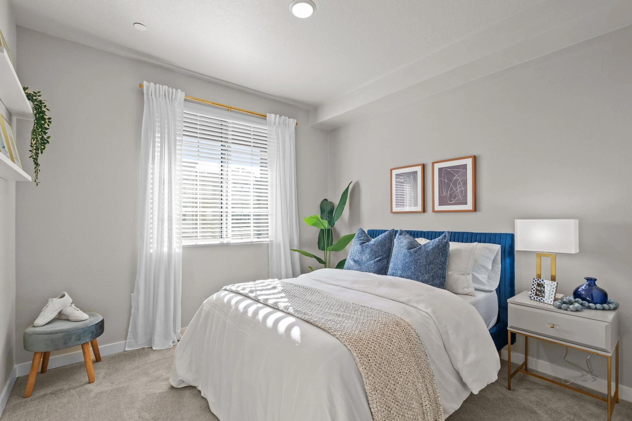 Bedroom (3).jpg