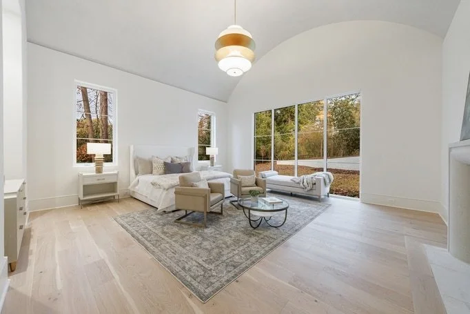 A thoughtfully designed primary suite featuring curved ceilings and refined architectural details. 
&bull;
&bull;
#feinbrookconstruction #atlantahomebuilders #luxuryhomes #residentalbuilding #customhomes
