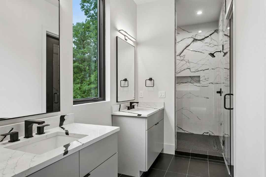 1265 Woods Cir, Atlanta, GA (10).png