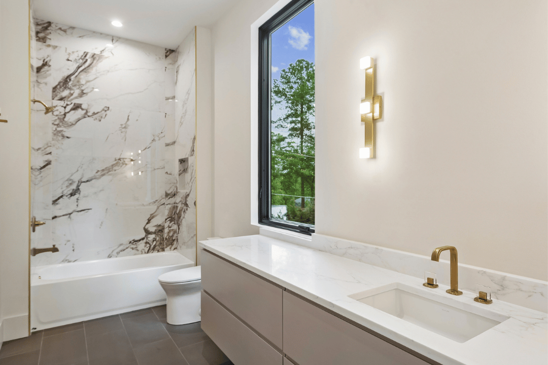 1265 Woods Cir, Atlanta, GA (9).png