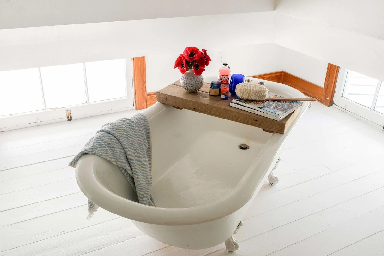 3rd Floor | Soaking Tub..jpg