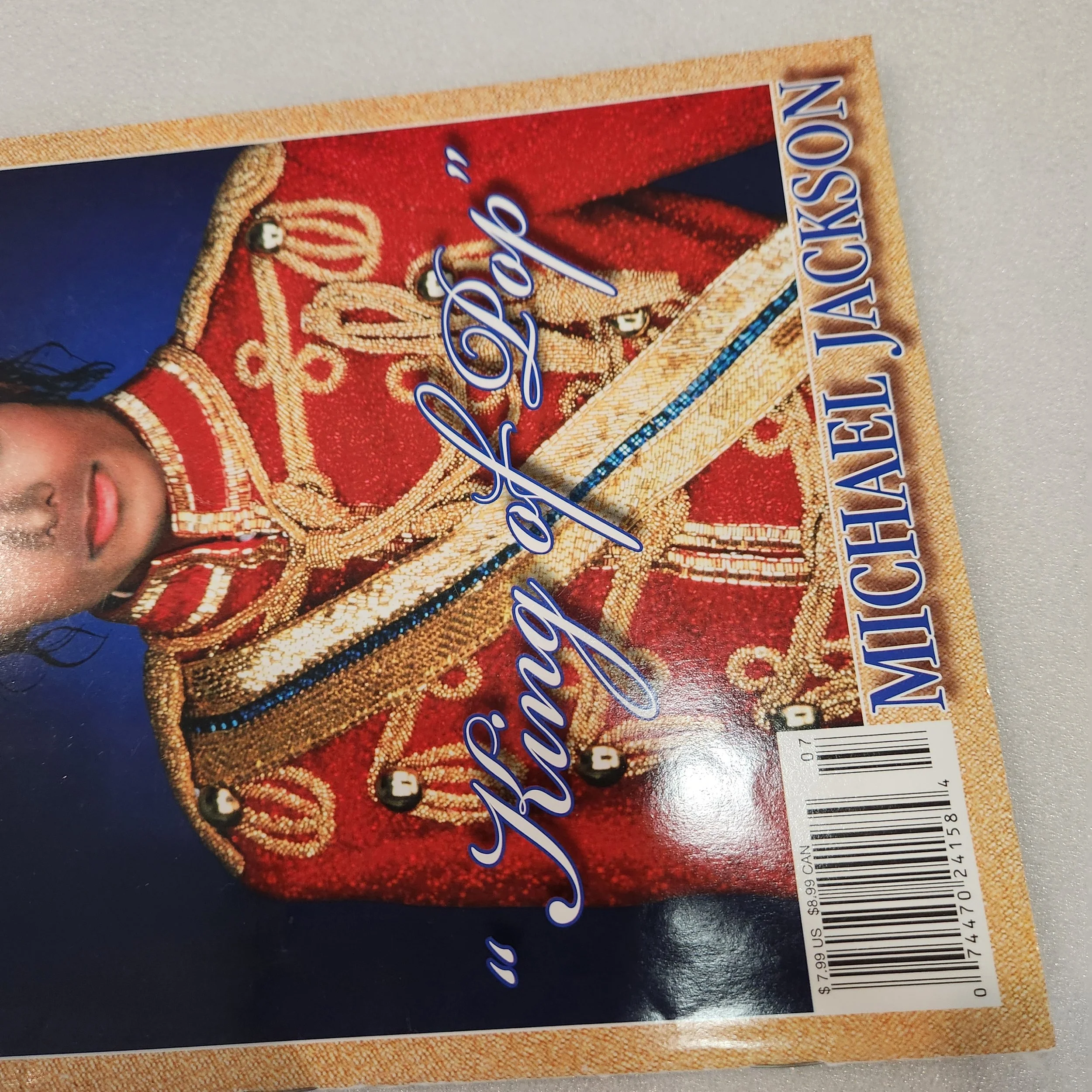 historical-magazine-collectors-edition-king-of-pop-michael-jackson-15.jpg