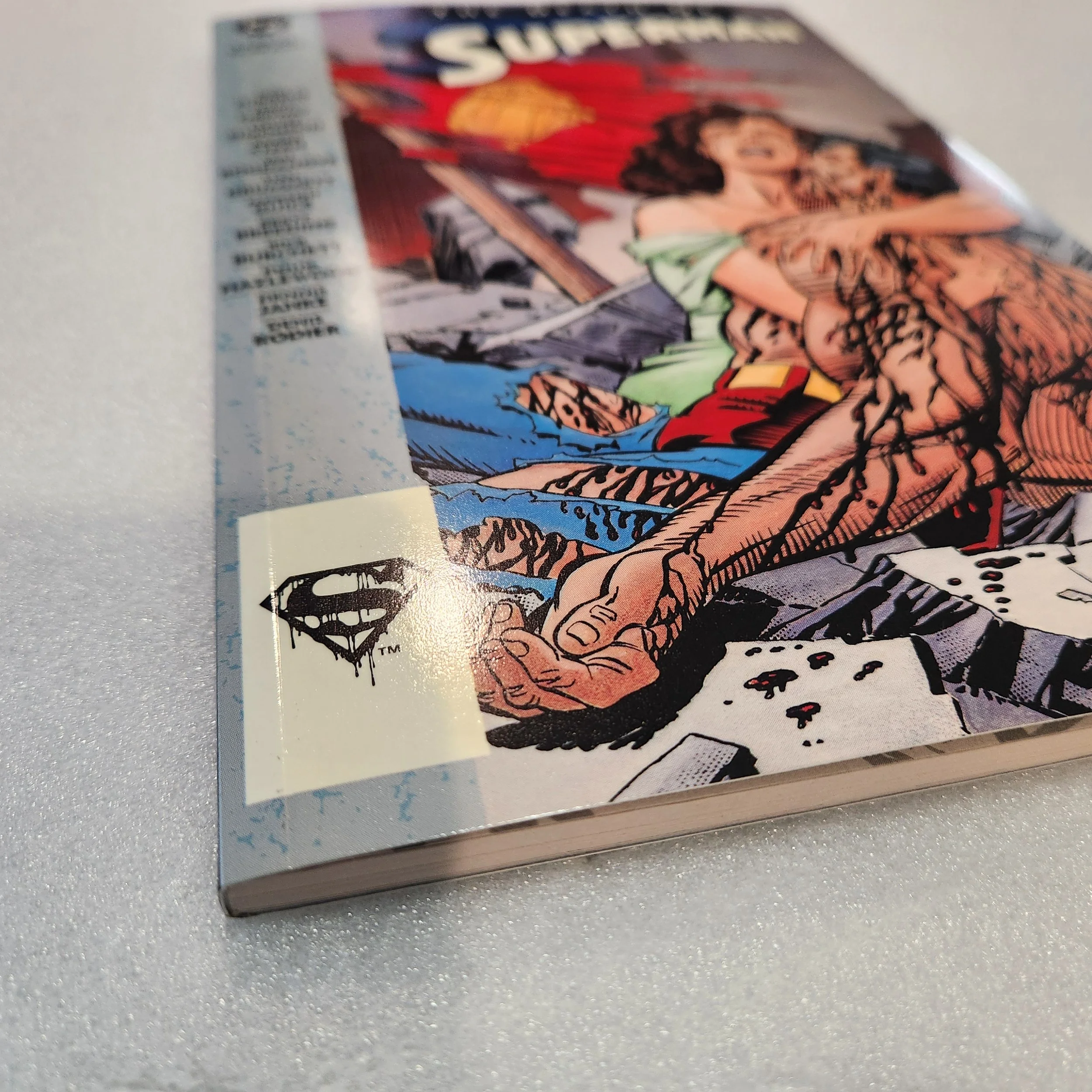 dc-comics-the-death-of-superman-blue-logo-mint-condition-08 (1)20260119-154147.jpg