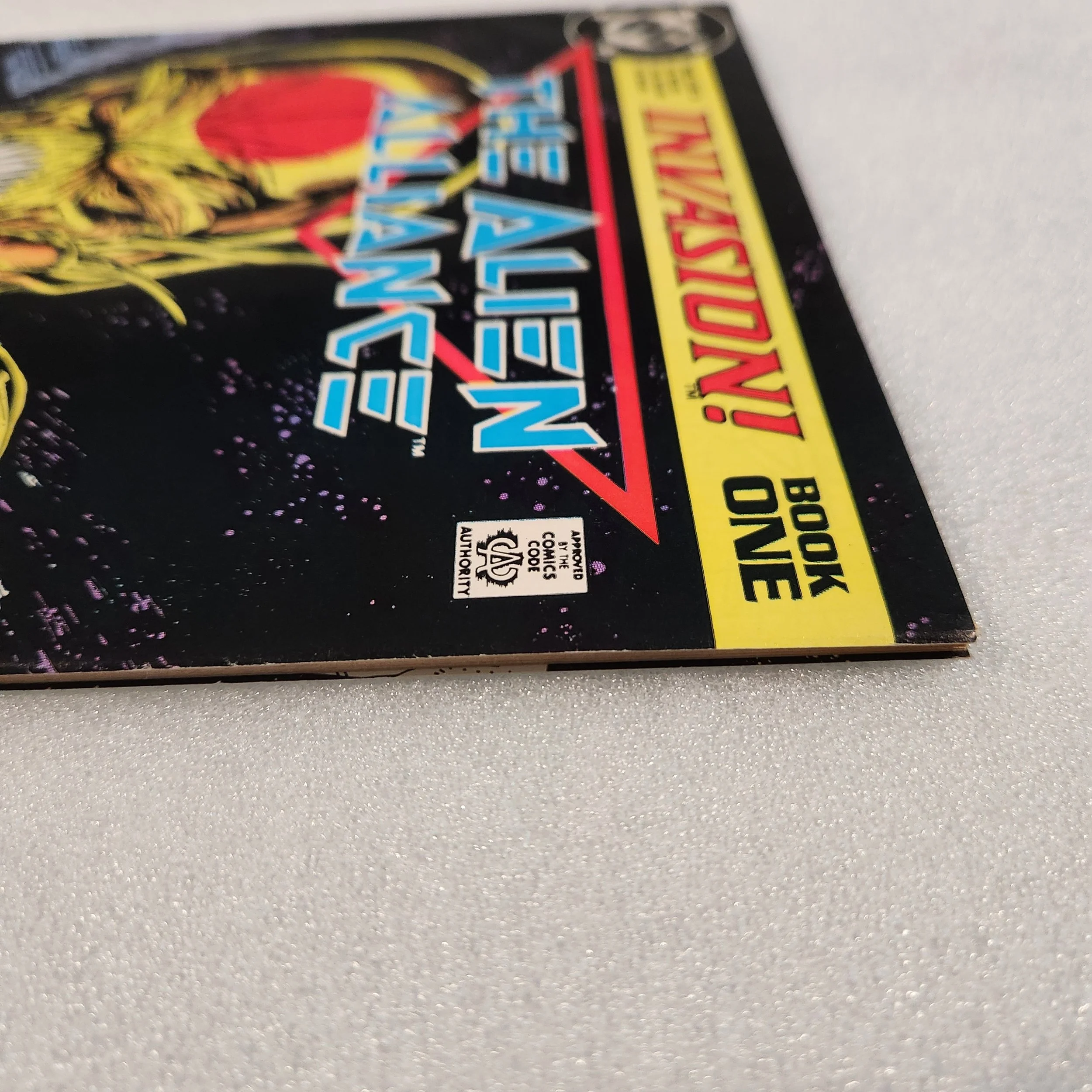 invasion-book-1-dc-comics-nm-mint-condition-10 (1)20260207_035729.jpg