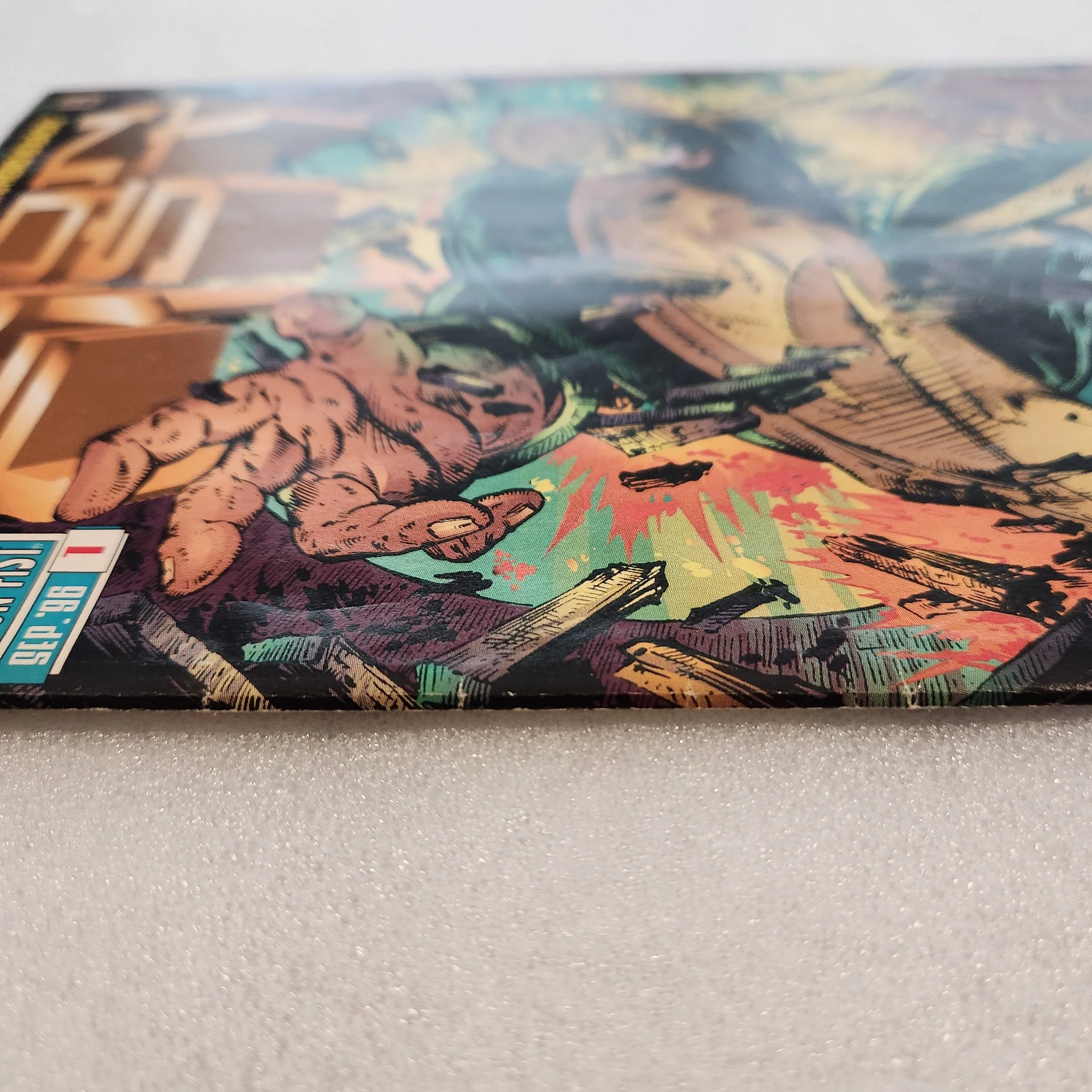iron-fist-marvel-comics-96-gold-badge-issue-1-nm-mt-condition-05.jpg