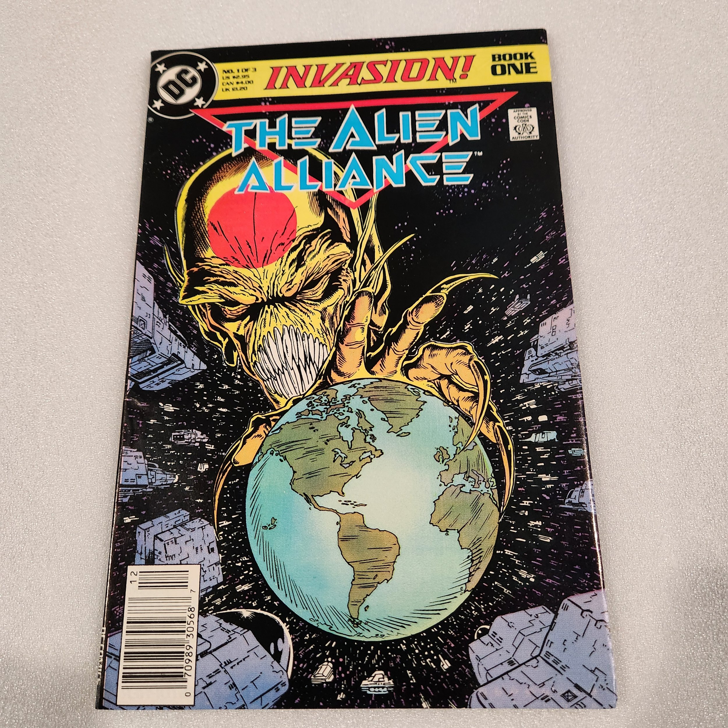 invasion-book-1-dc-comics-nm-mint-condition-00 (1)20260207_035637.jpg