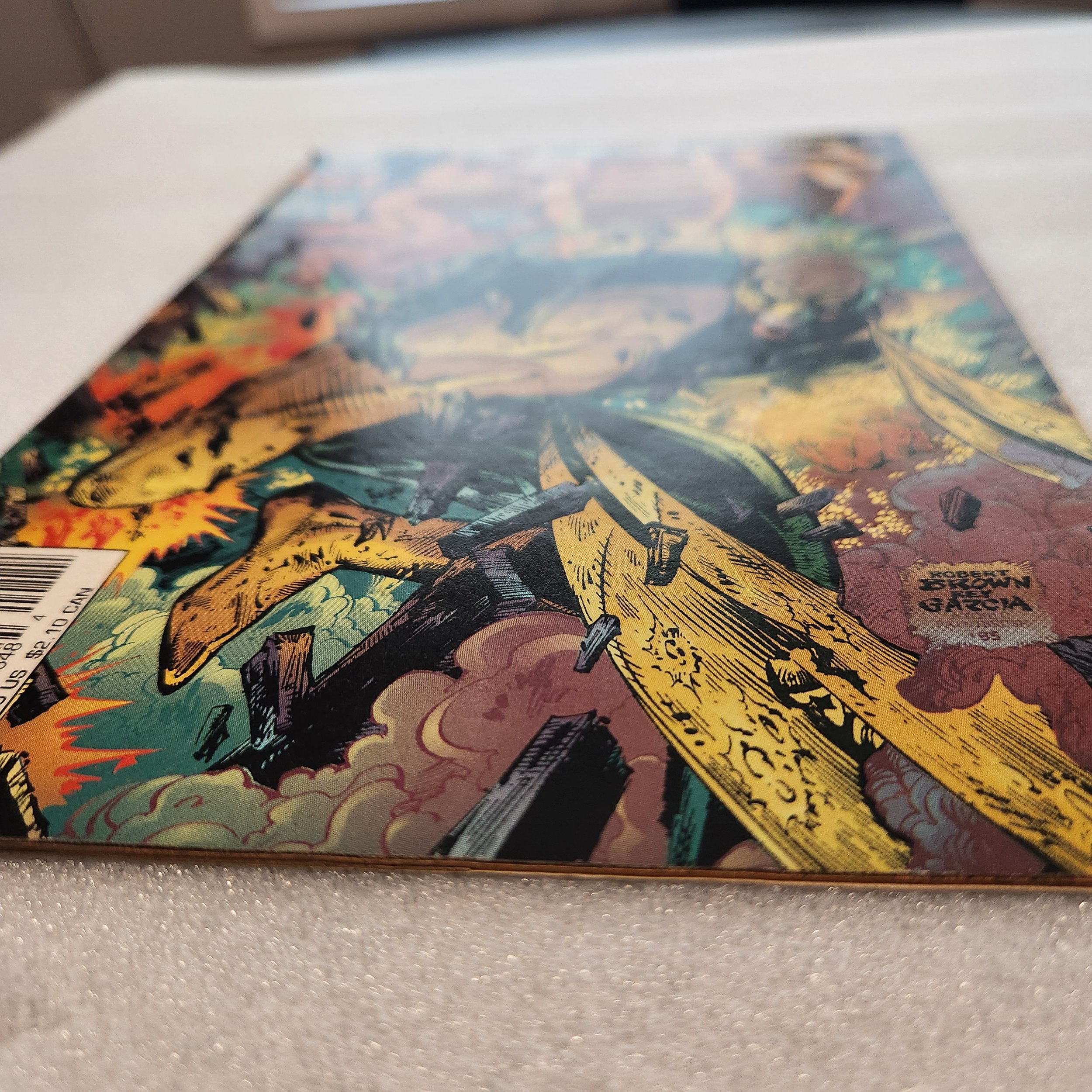 iron-fist-marvel-comics-96-gold-badge-issue-1-nm-mt-condition-02.jpg