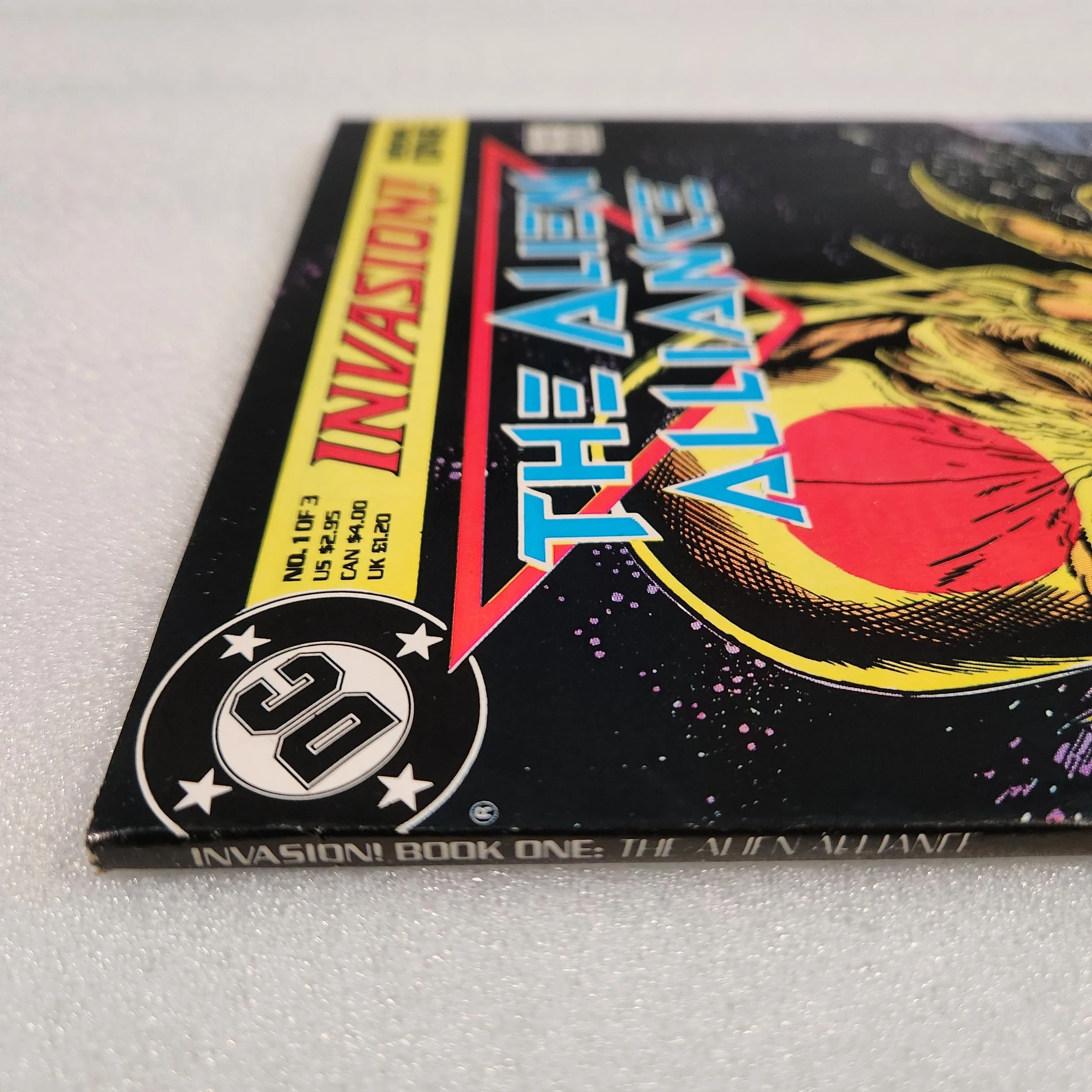 invasion-book-1-dc-comics-nm-mint-condition-06 (1)20260207_035706.jpg