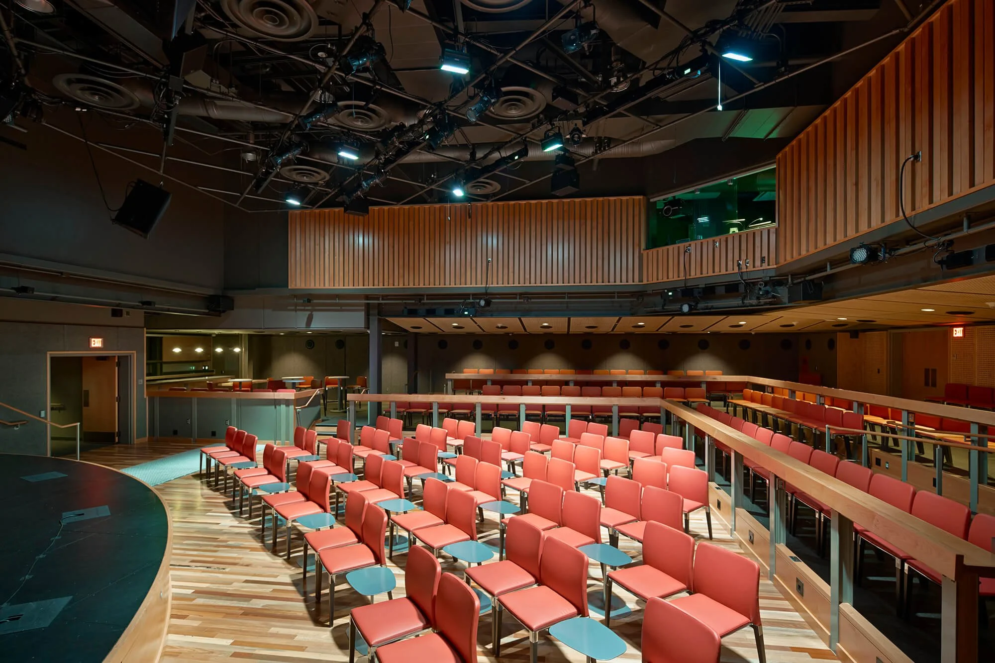 Theater and audiovisual consulting for the Kanbar Forum at the Exploratorium Museum