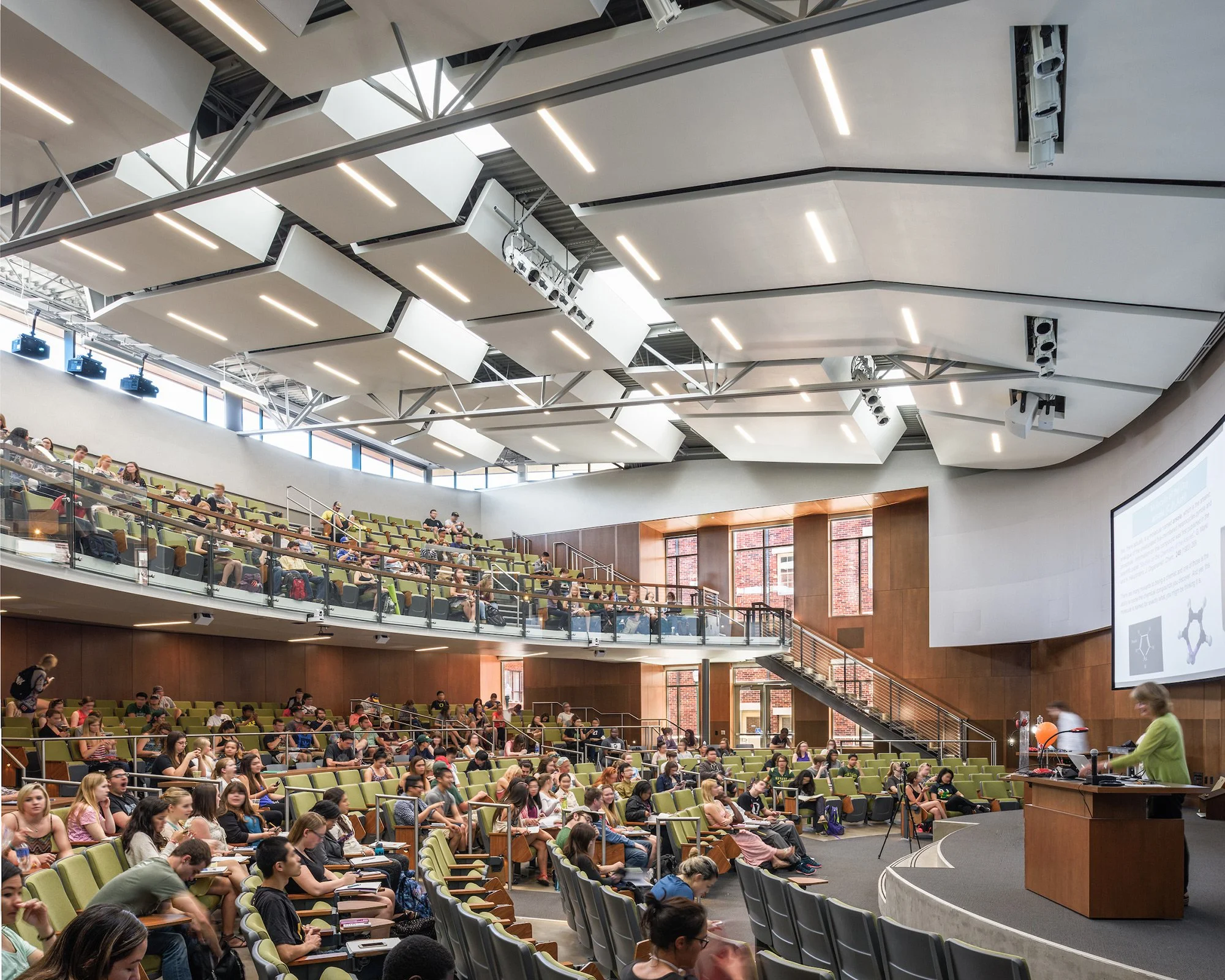 Theater and AV consulting for University of Oregon Large Classrooms Lecture Halls, Eugene, Oregon: Straub Hall.