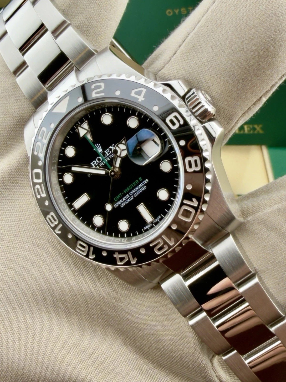 158107260943-03.jpg