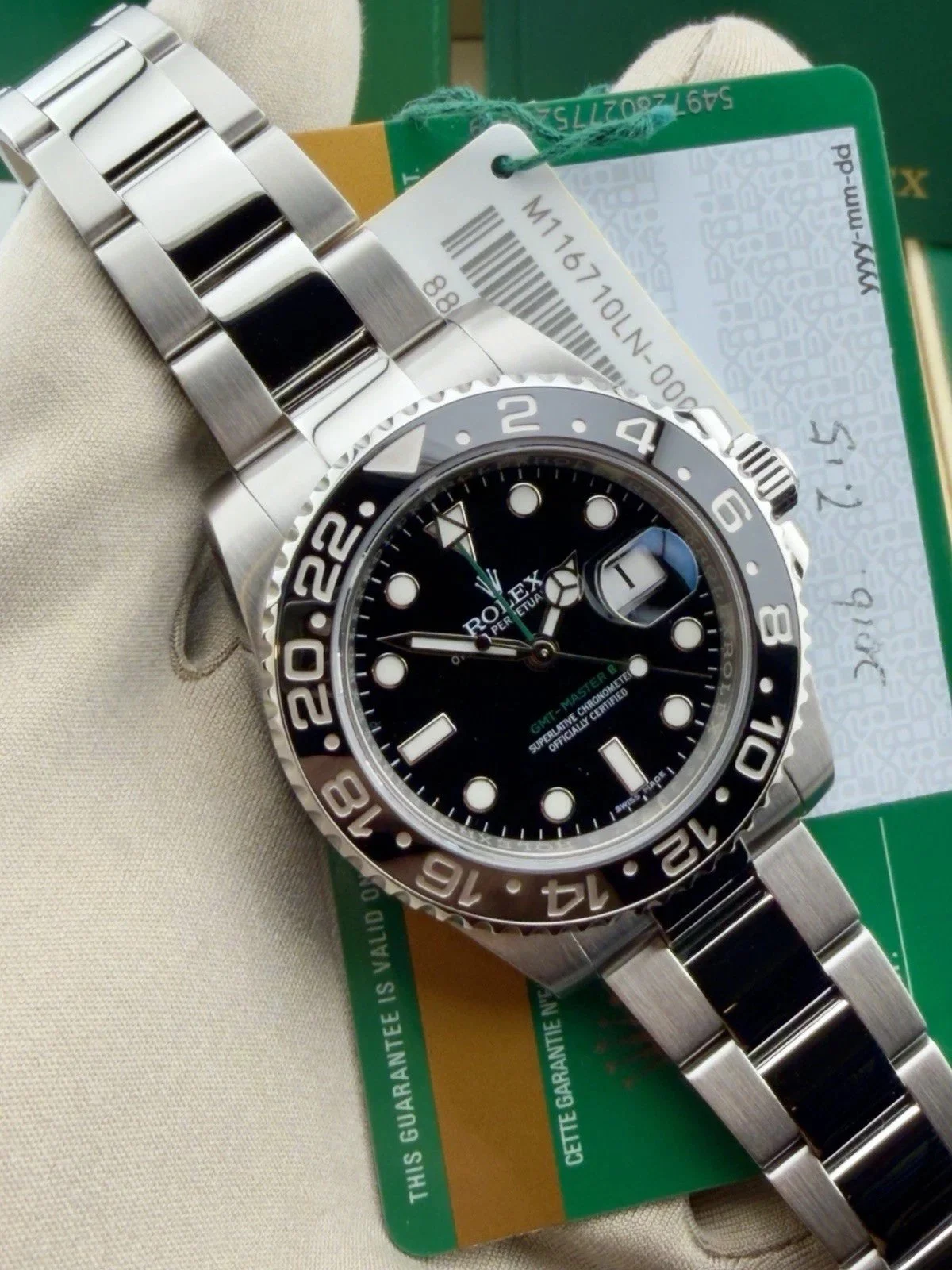 158107260943-02.jpg