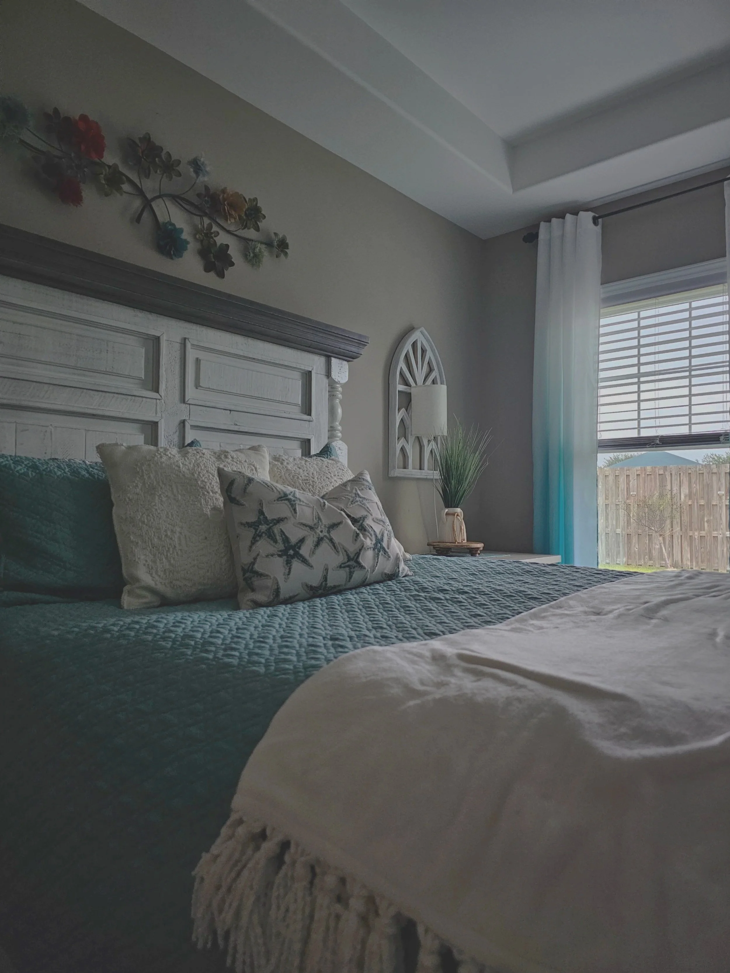 Clean and thoughtfully styled home in Sneads Ferry