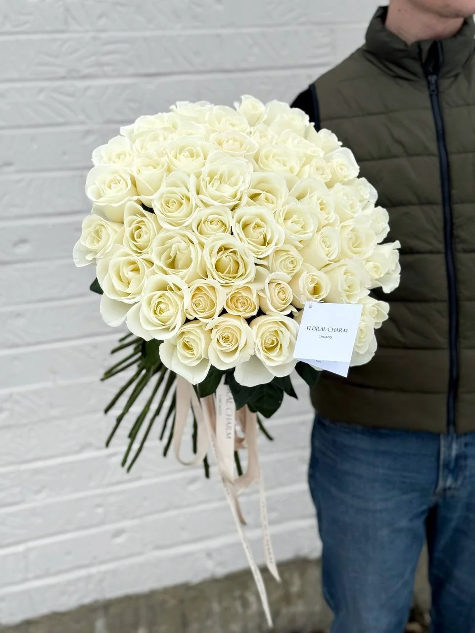 Luxury white roses