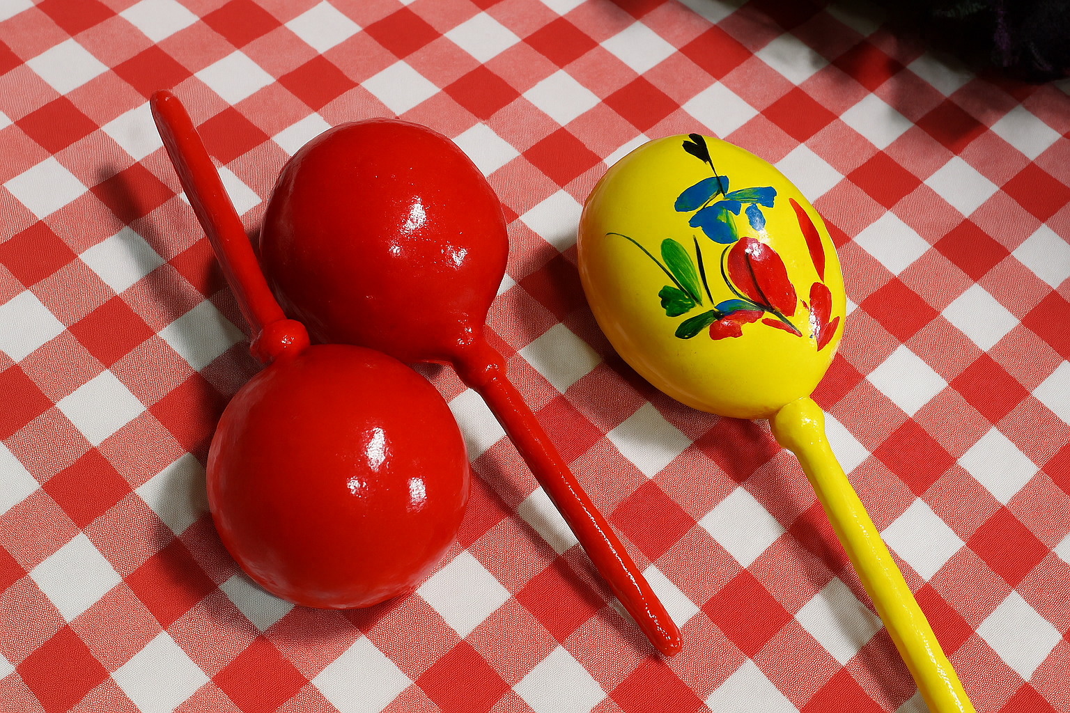 (D03) Maracas (45 pc LOT)