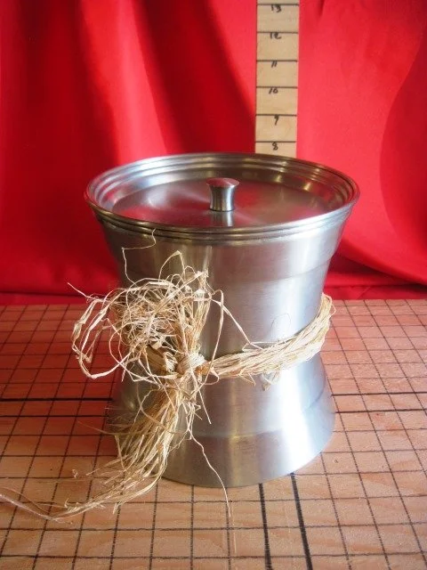 D Ice Bucket with Lid (2).JPG