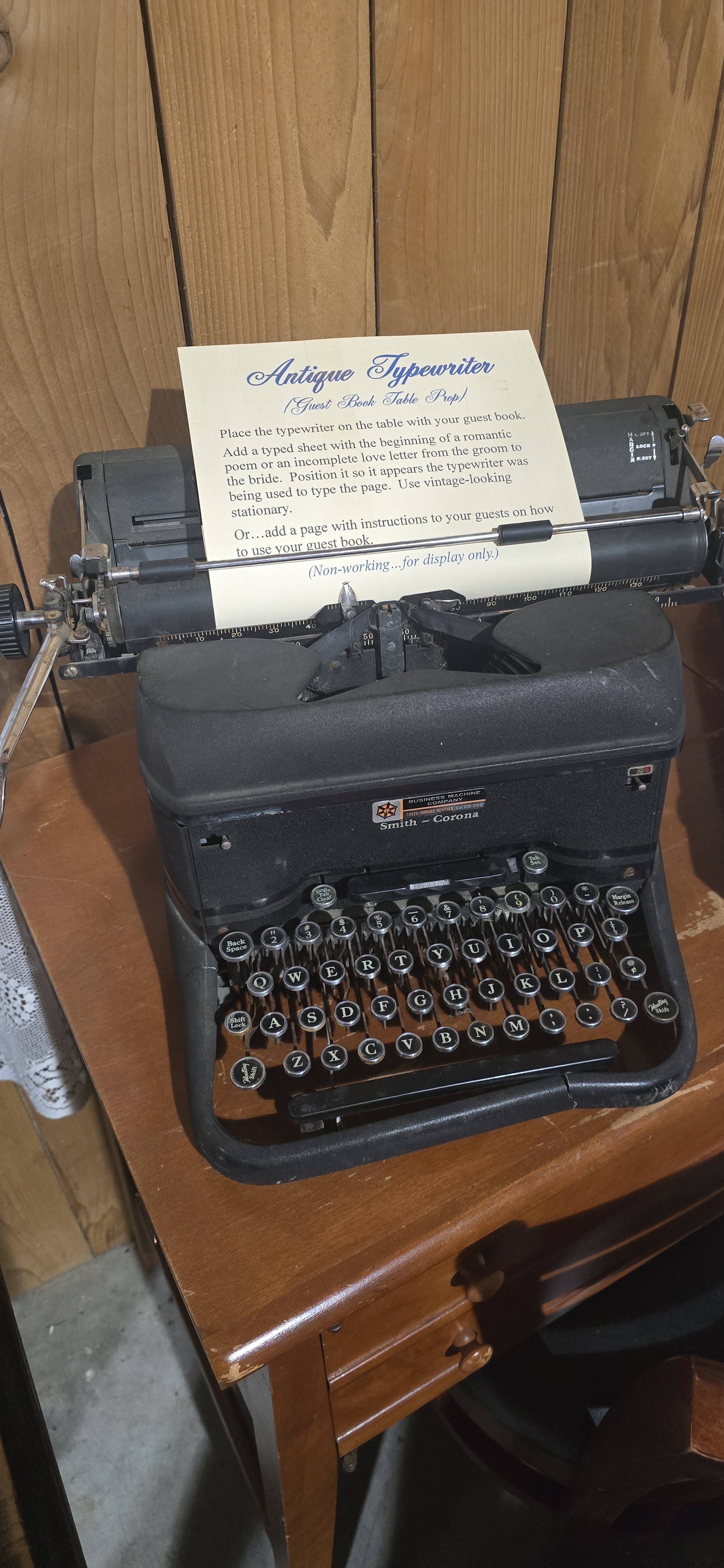 (V06) Vintage Smith Corrona Typewriter