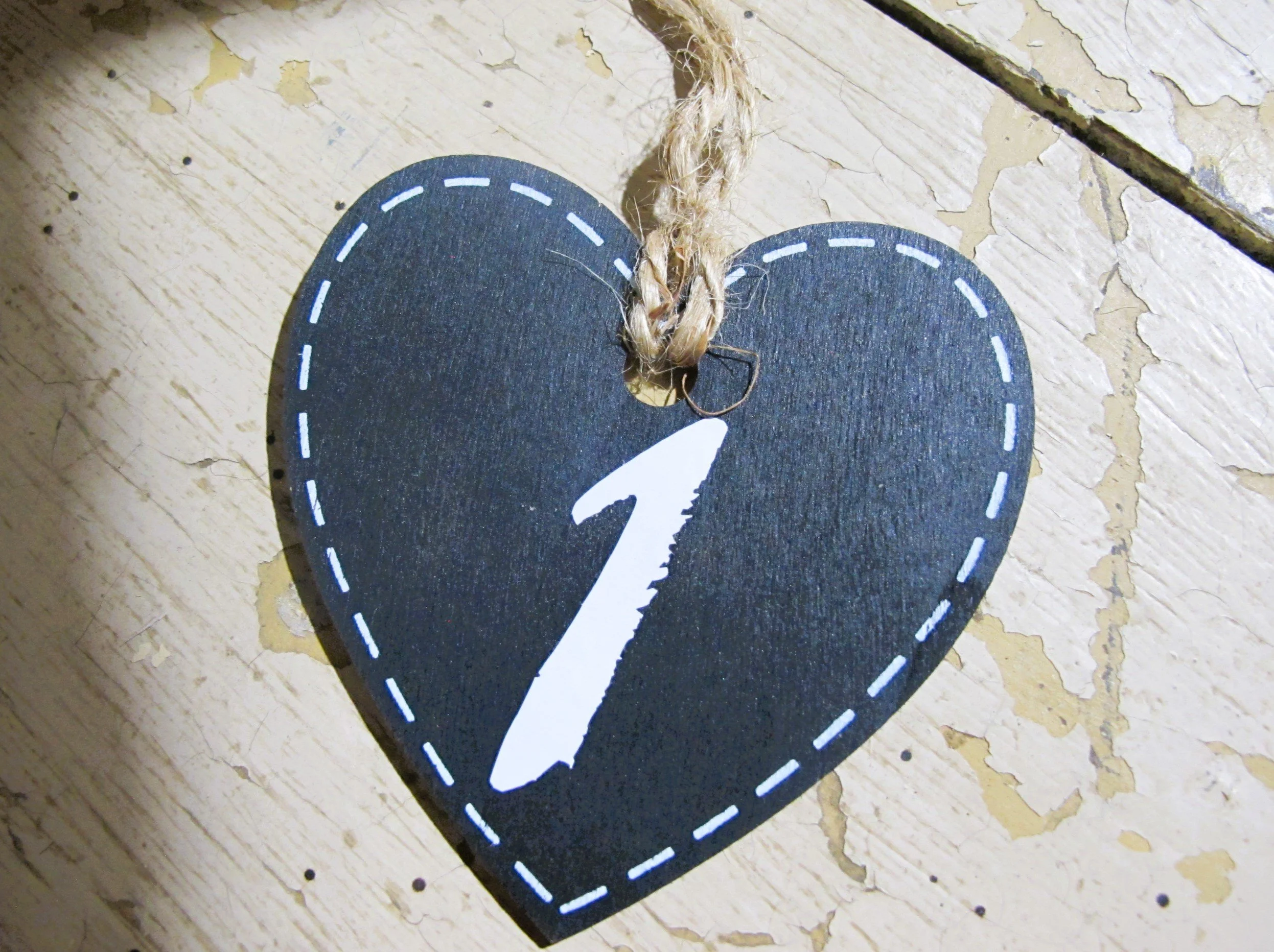 (D31) Heart Tag Table Numbers 1-30