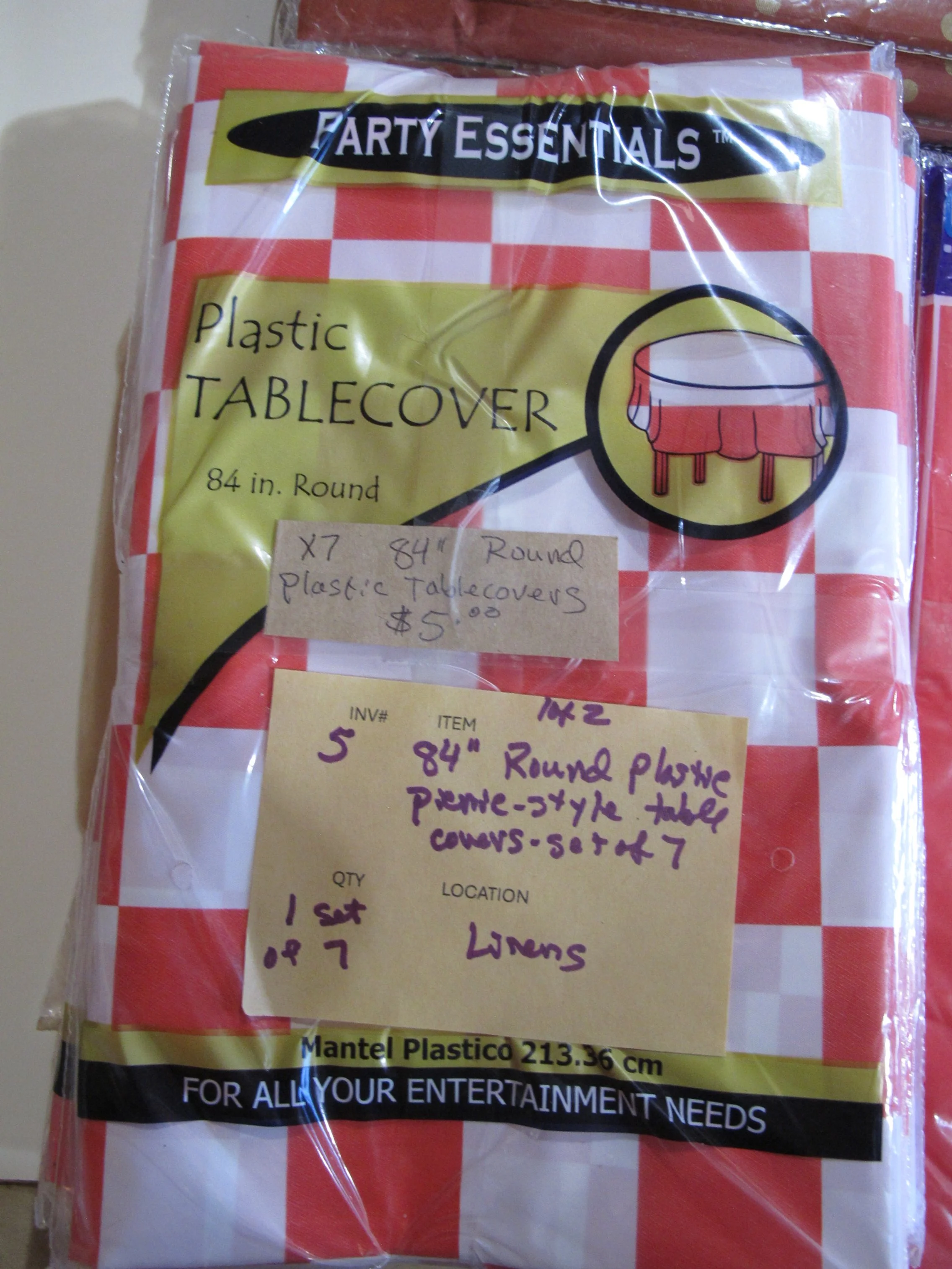 (L04) Checkered / Picnic Plastic Table Covers (7 pc Lot)