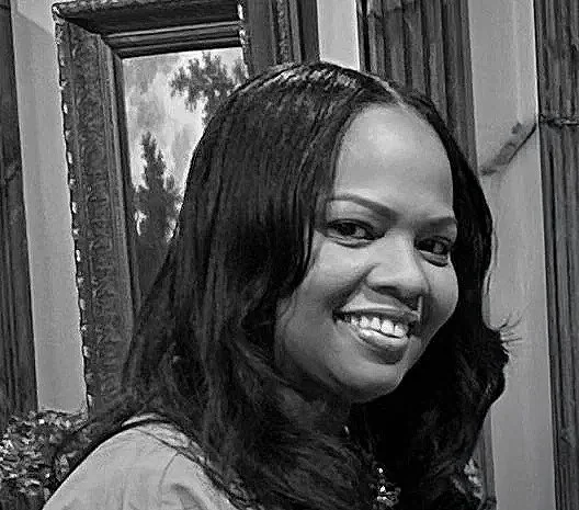Aina-BW.jpg