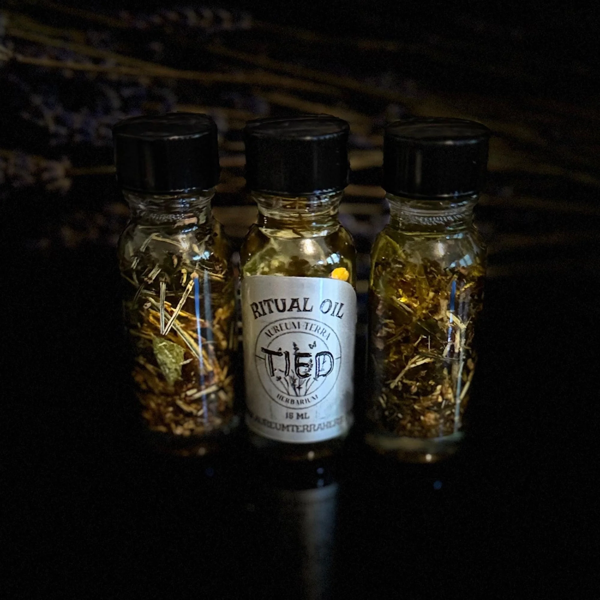 https:/aureumterraherb.com tied.jpg