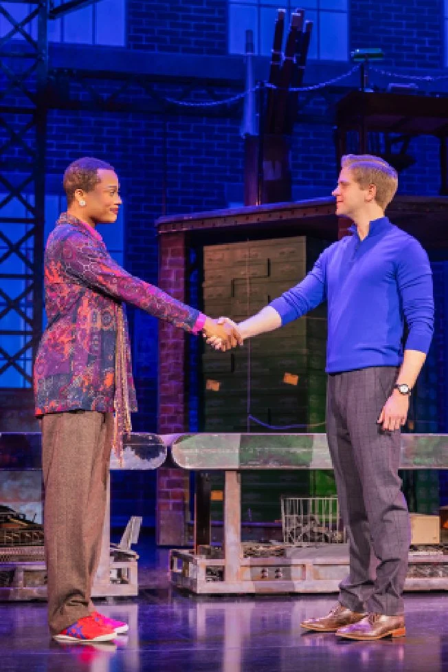 Omari Collins “Scarlett D. Von’Du” (Lola) and Noah Silverman (Charlie Price). Photo by Matthew Murphy.
