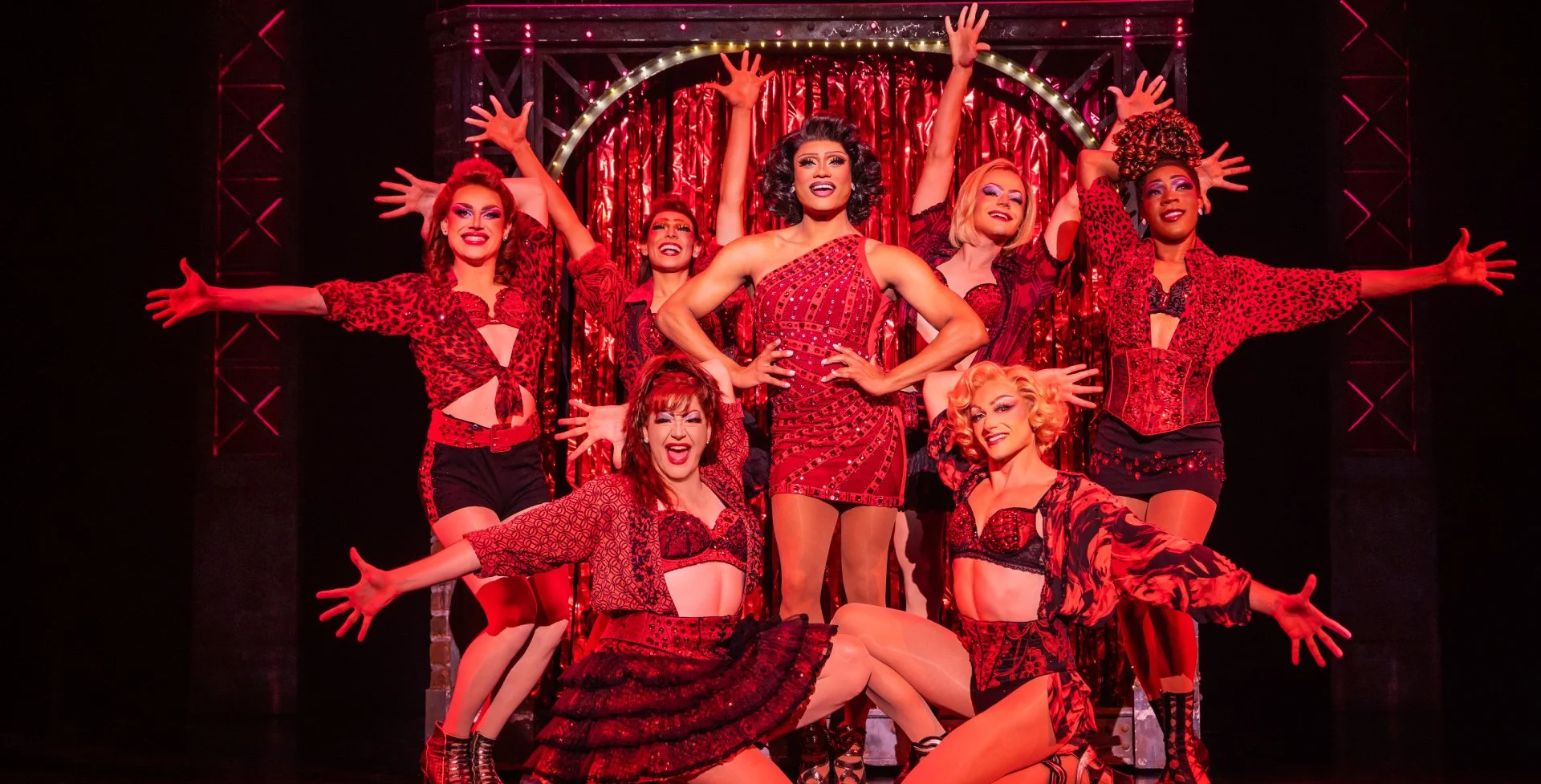 Omari Collins “Scarlett D. Von’Du” (Lola) and the National Touring Company of KINKY BOOTS. Photo by Matthew Murphy.