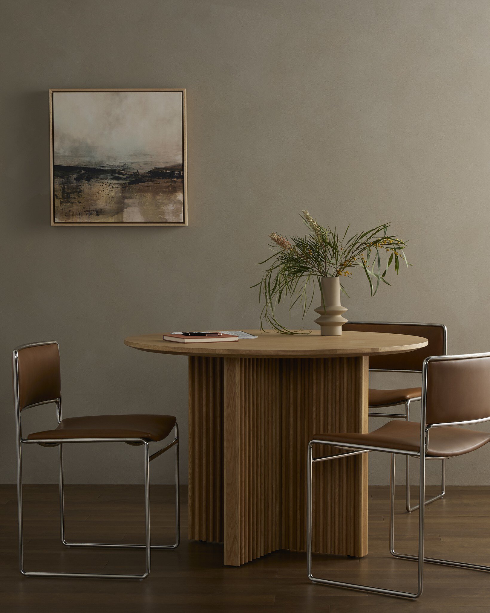 Copo dining table