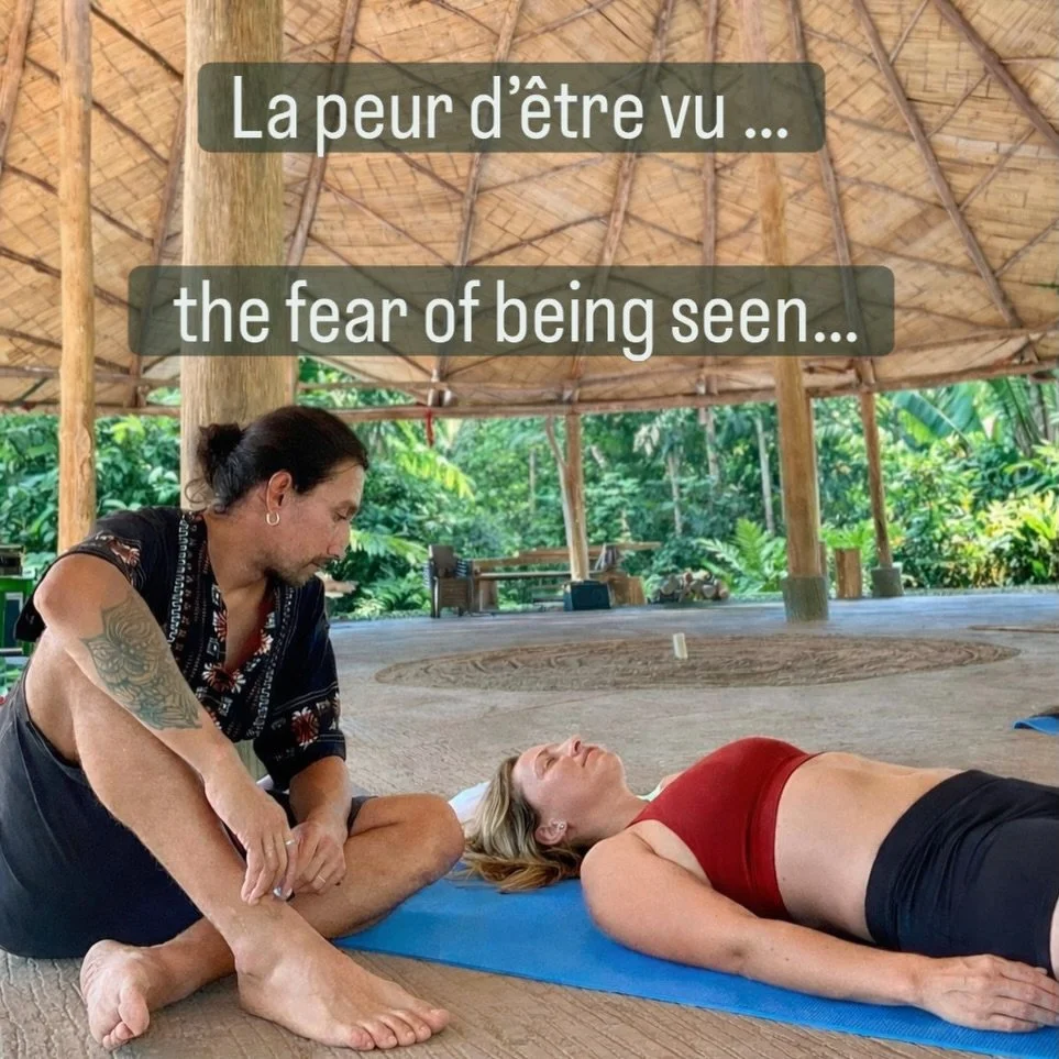 On passe des ann&eacute;es avec le sentiment qu&rsquo;on est l&agrave; pour apporter quelque chose...
Pas de fa&ccedil;on grandiose.
Juste cette impression tranquille que notre vie pourrait &ecirc;tre au service de quelque chose de vrai.
Et si c&rsqu